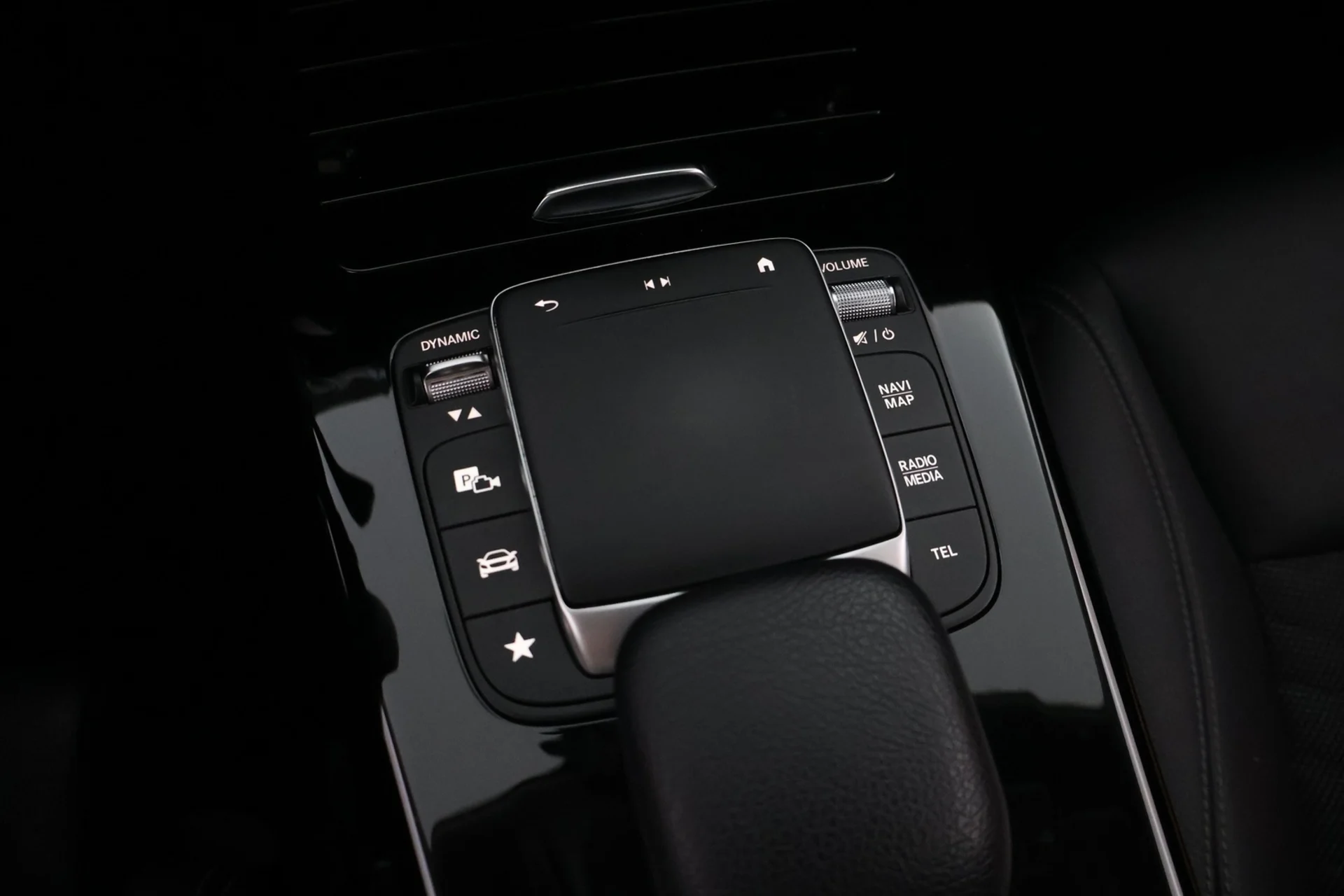 Car Image - 6IGgQ4UmdREhw7DrmcJ1r0