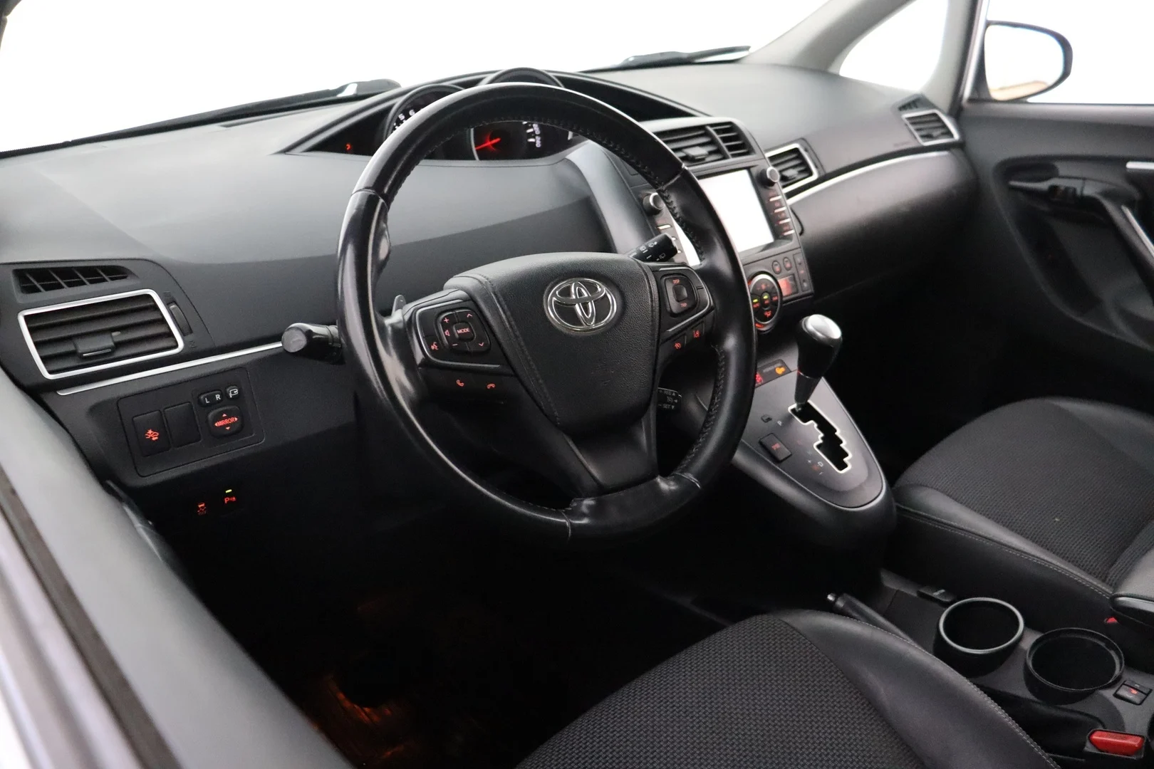 Car Image - 1sEVyXSvA3xvXd6vXLcPMM