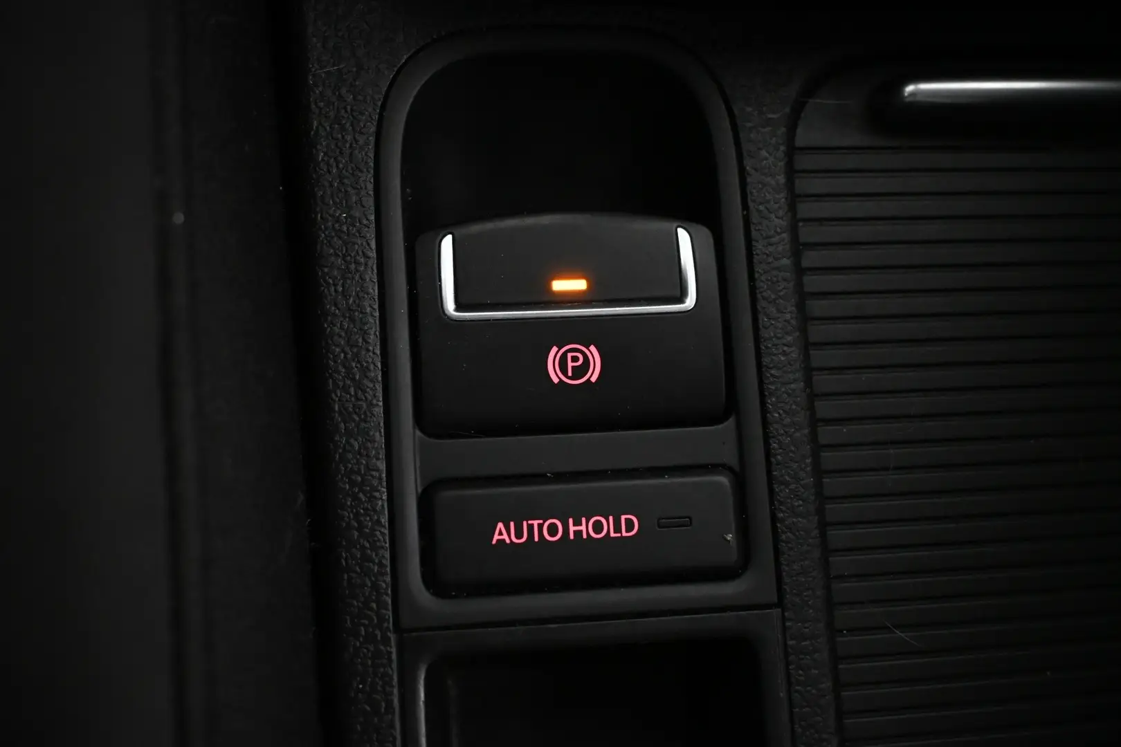 Car Image - 3hNJswI7iwfv1pJ31u2EId