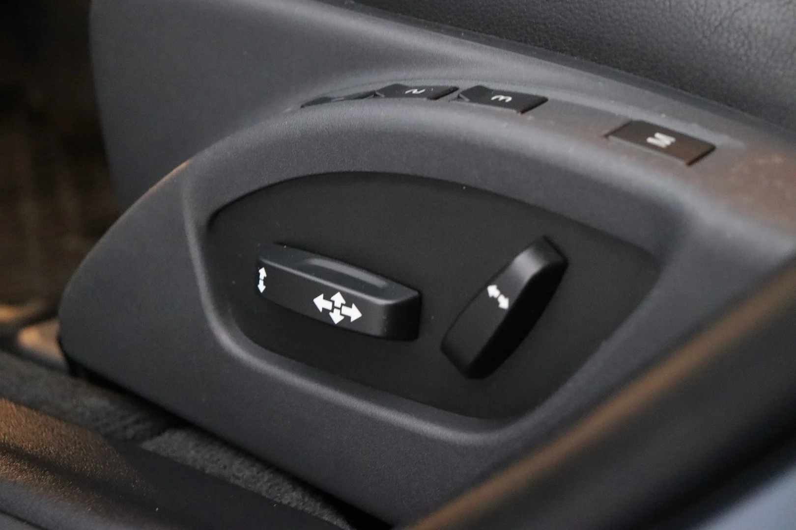 Car Image - 1rVvlCyR7KnDAGvxkTUJ1U