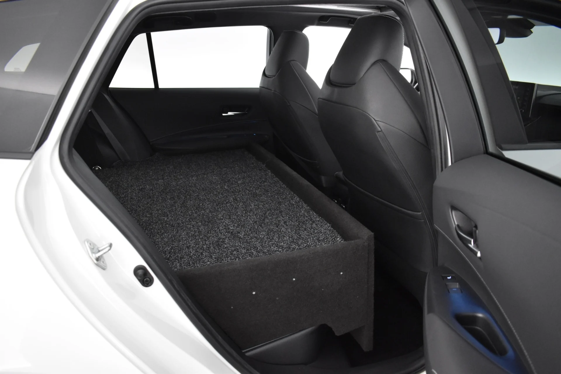 Car Image - 4LoDXjmryz5hBSBtWZL4MJ