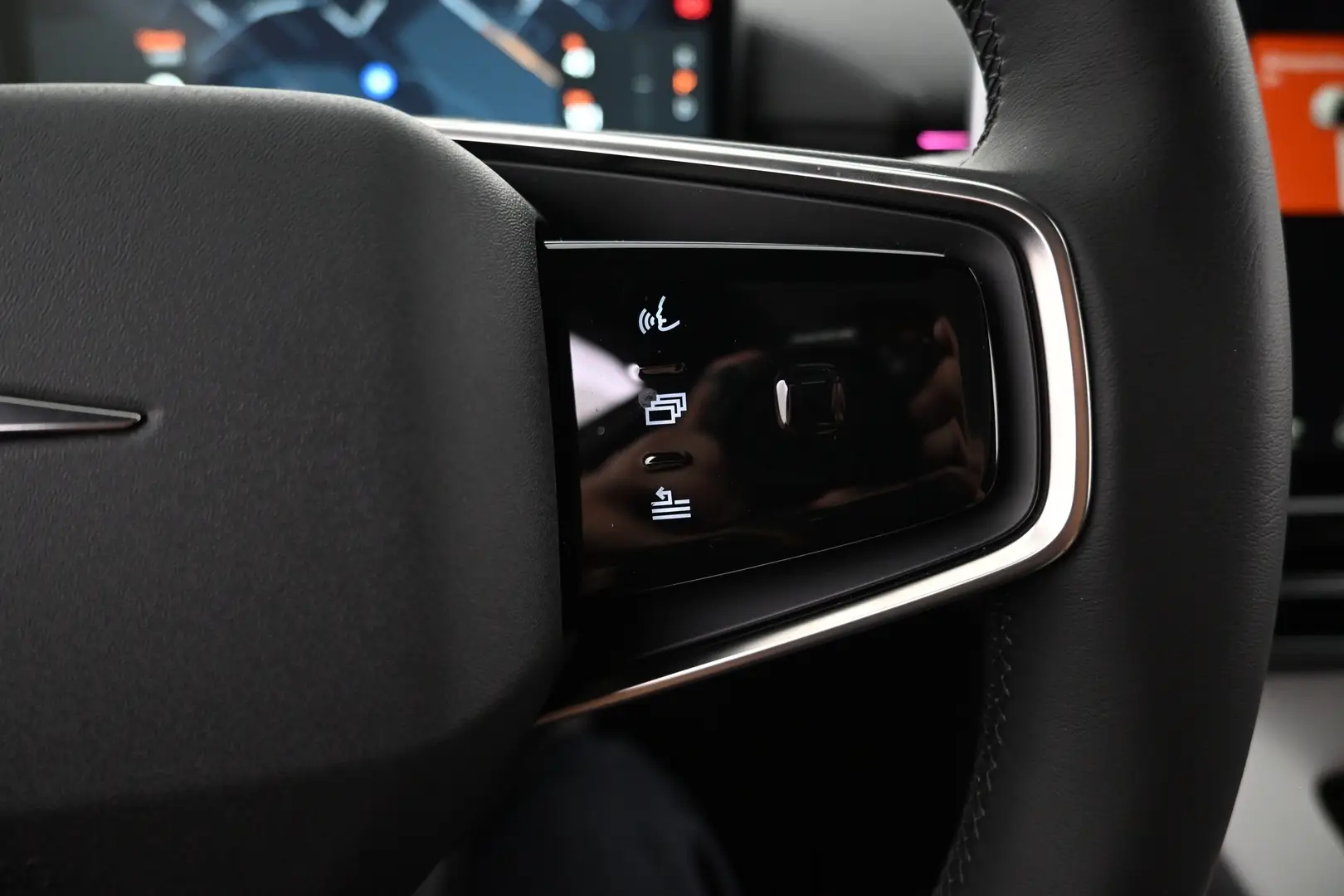 Car Image - 6BTLXUbNRVZf19OAmQOFbr