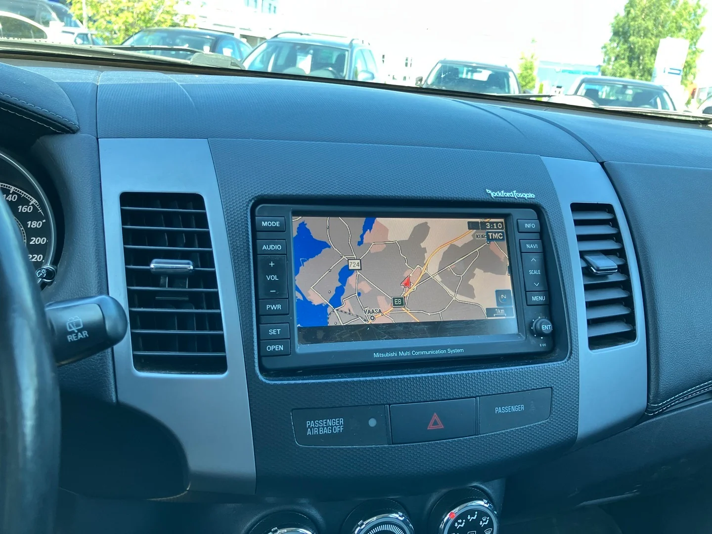 Car Image - Gs1ZYRKTTEz6jnPvLZrCE