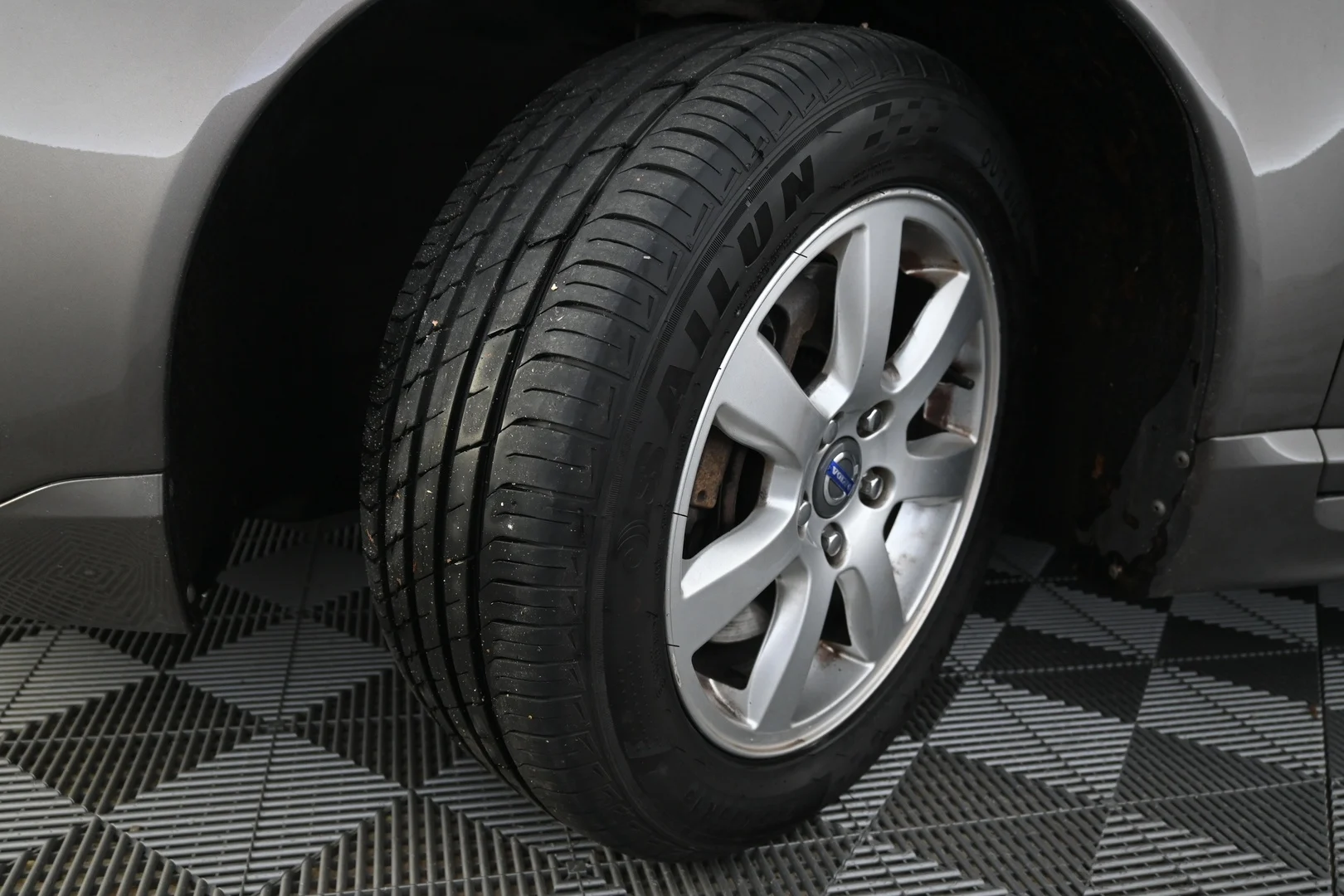 Car Image - UMtp6Gp3n26lxZH1C3G4Q