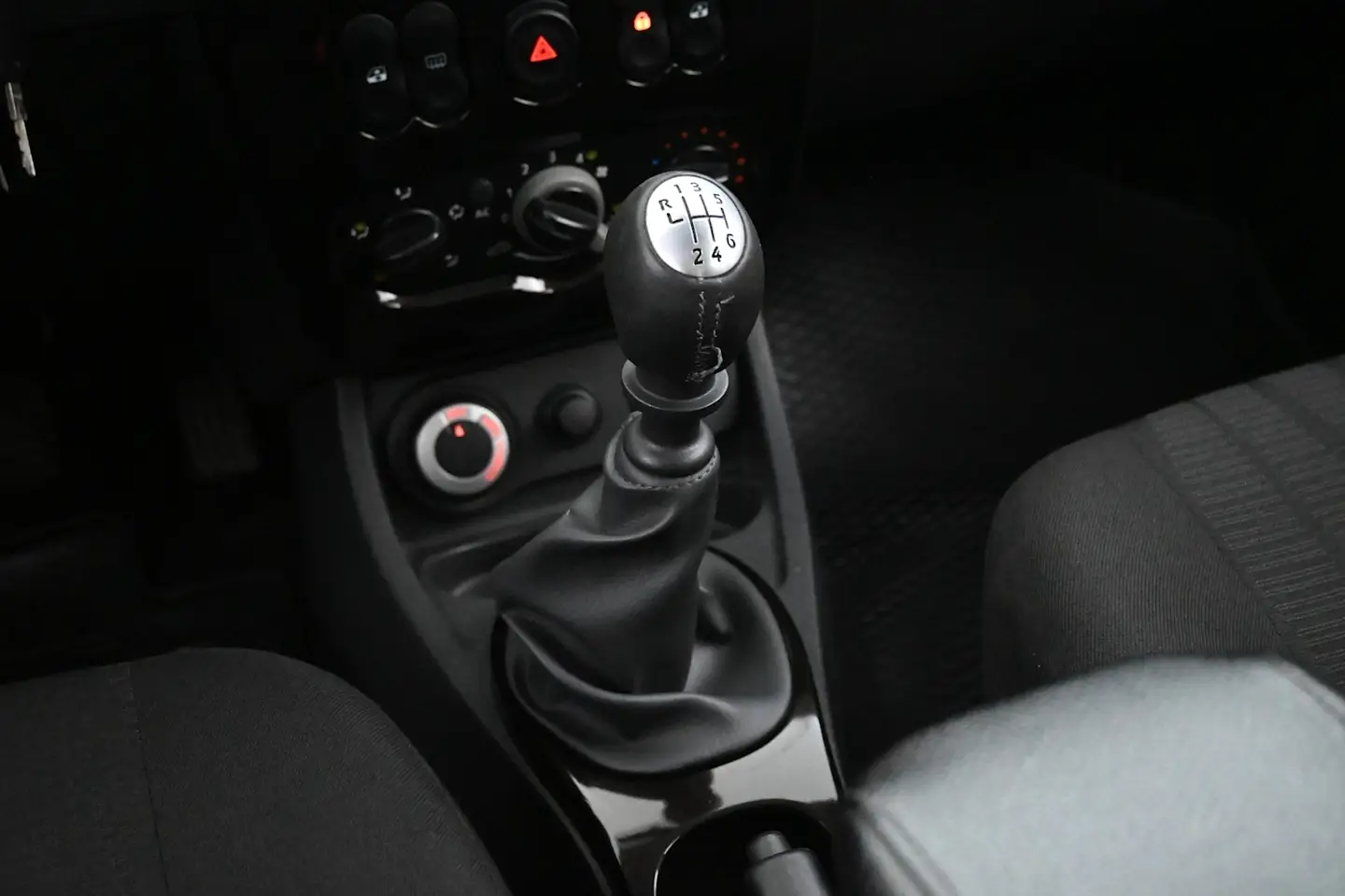 Car Image - FH0xSYGWIhjmWGdmv5fL2