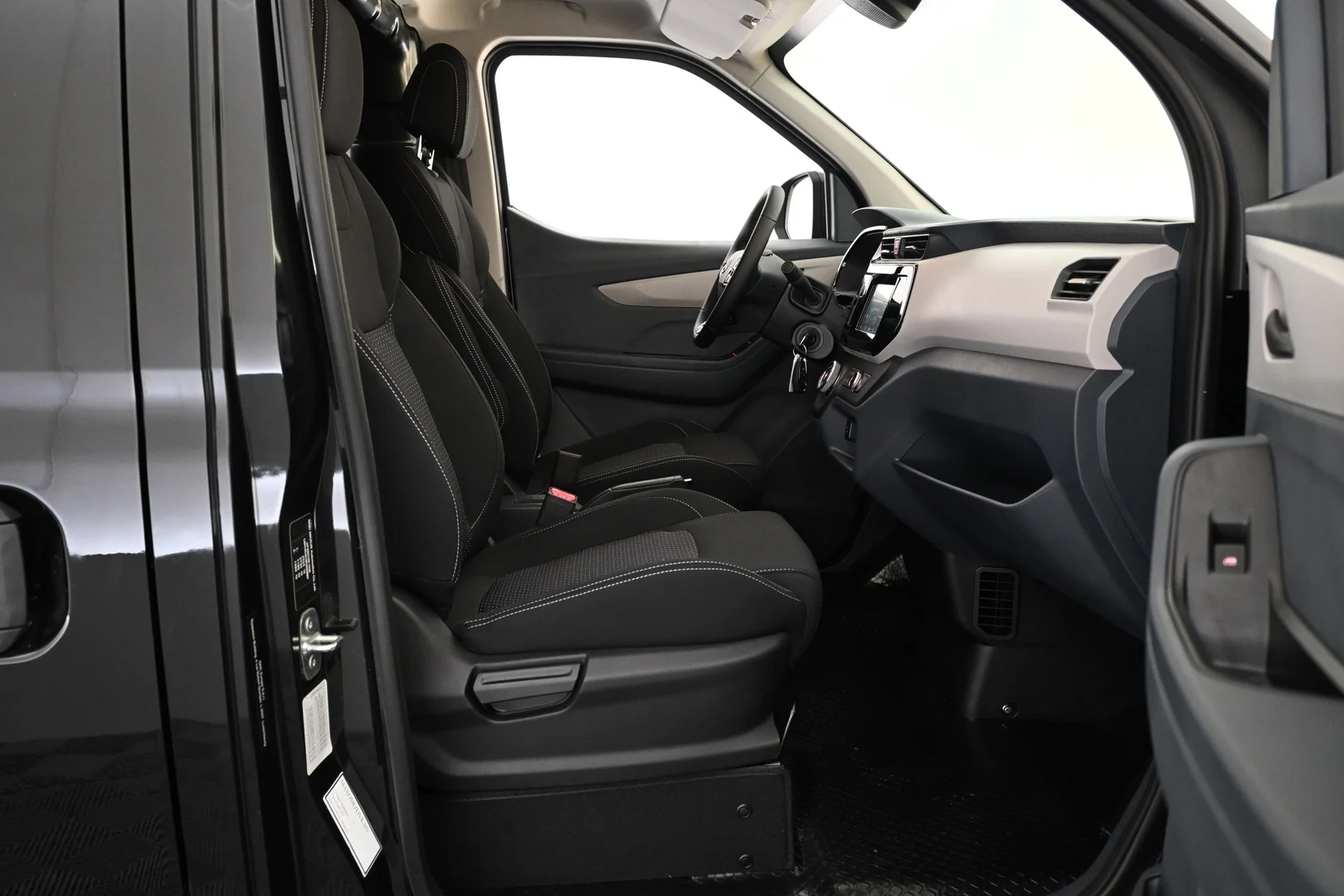 Car Image - 4knx9xL2Inj14nuoSrTlm0