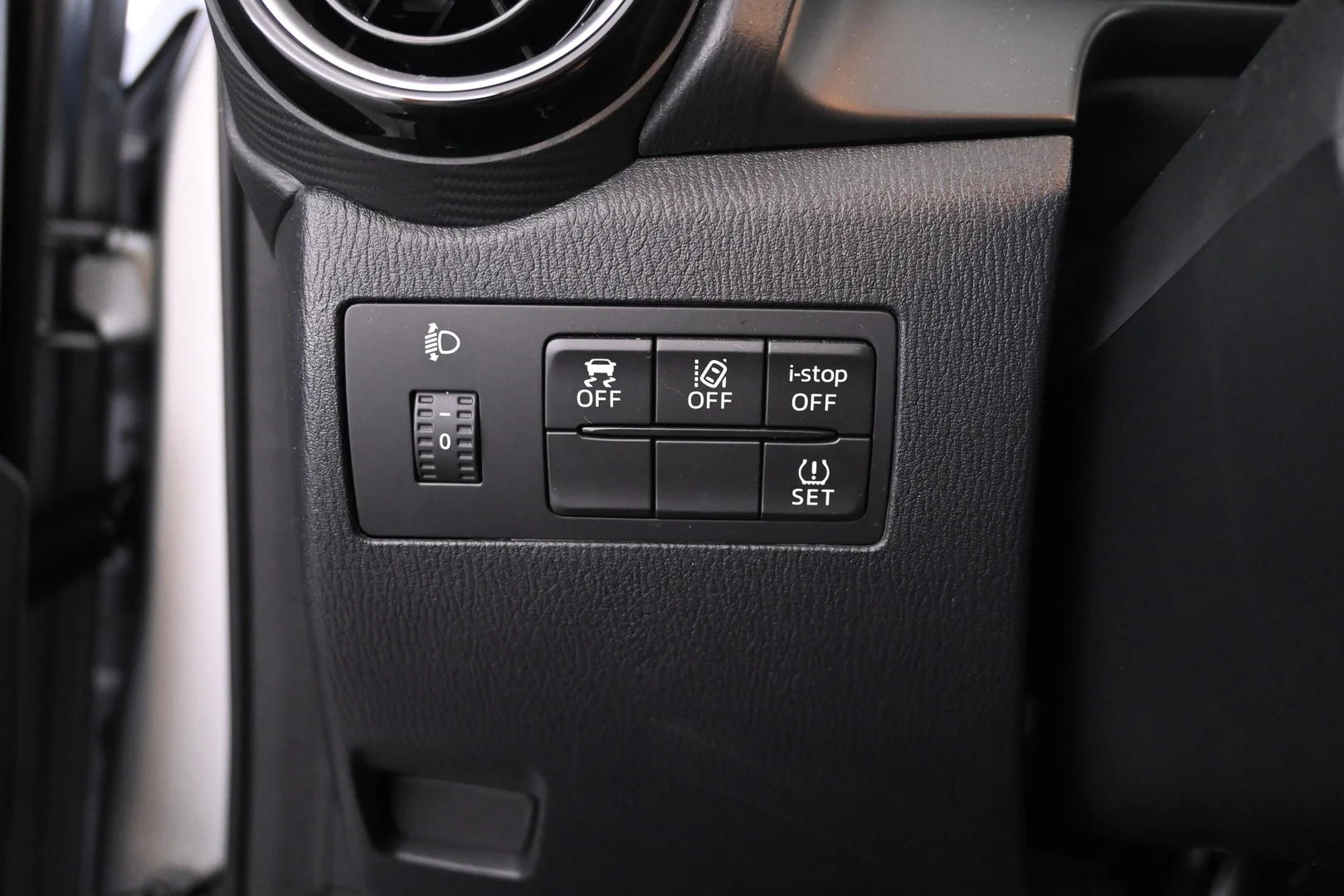 Car Image - 7mnJHwteUXK0dcLvJbLCRu