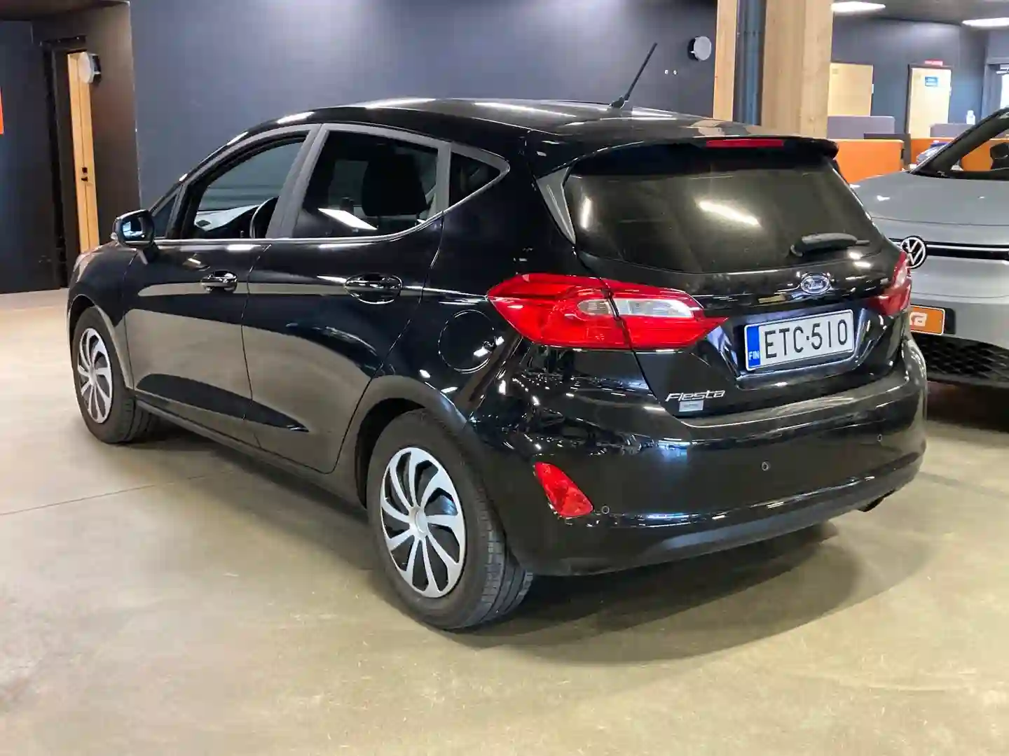 Car Image - 5tbSMKcOFN4g1aBHYGH9yA
