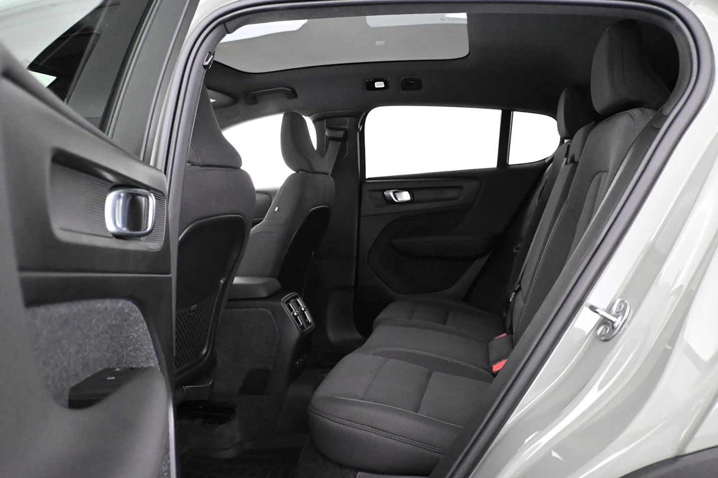 Car Image - 6UzropUFVVQ5g6FARUqAbc