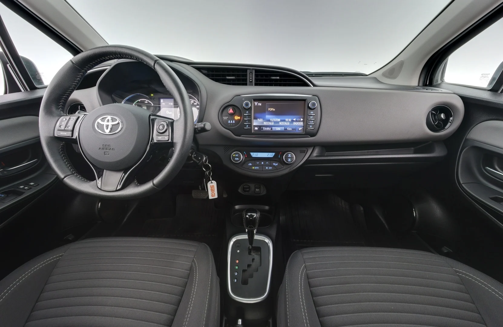 Car Image - 4MFAV2wzDD56o6Xqz7auHl