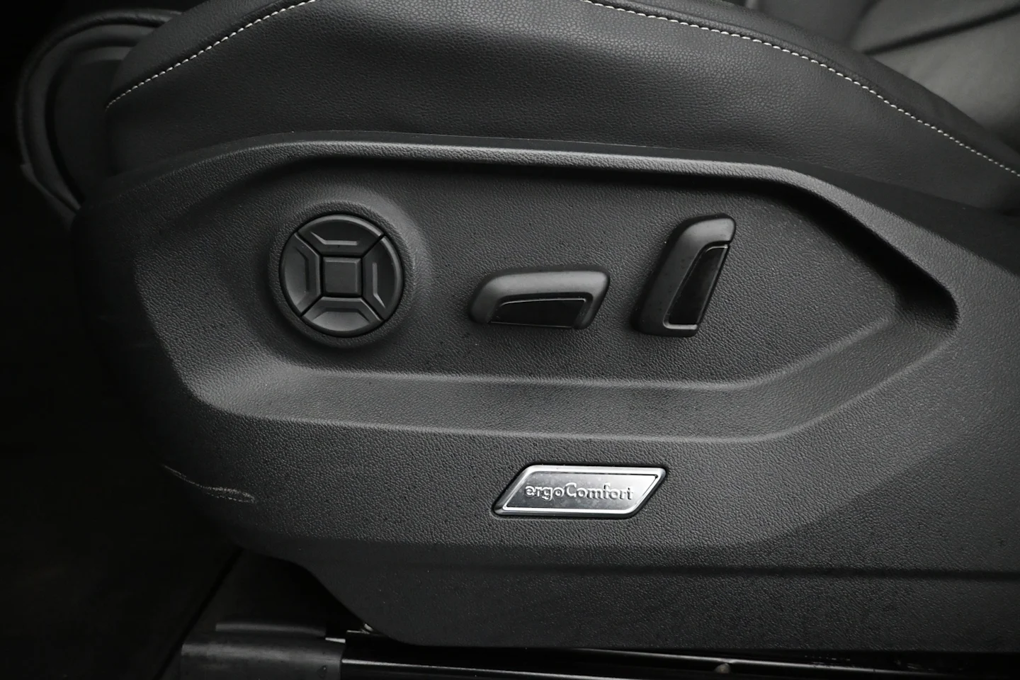 Car Image - xIbrs6Aqvi6sP9Q4q5UVr