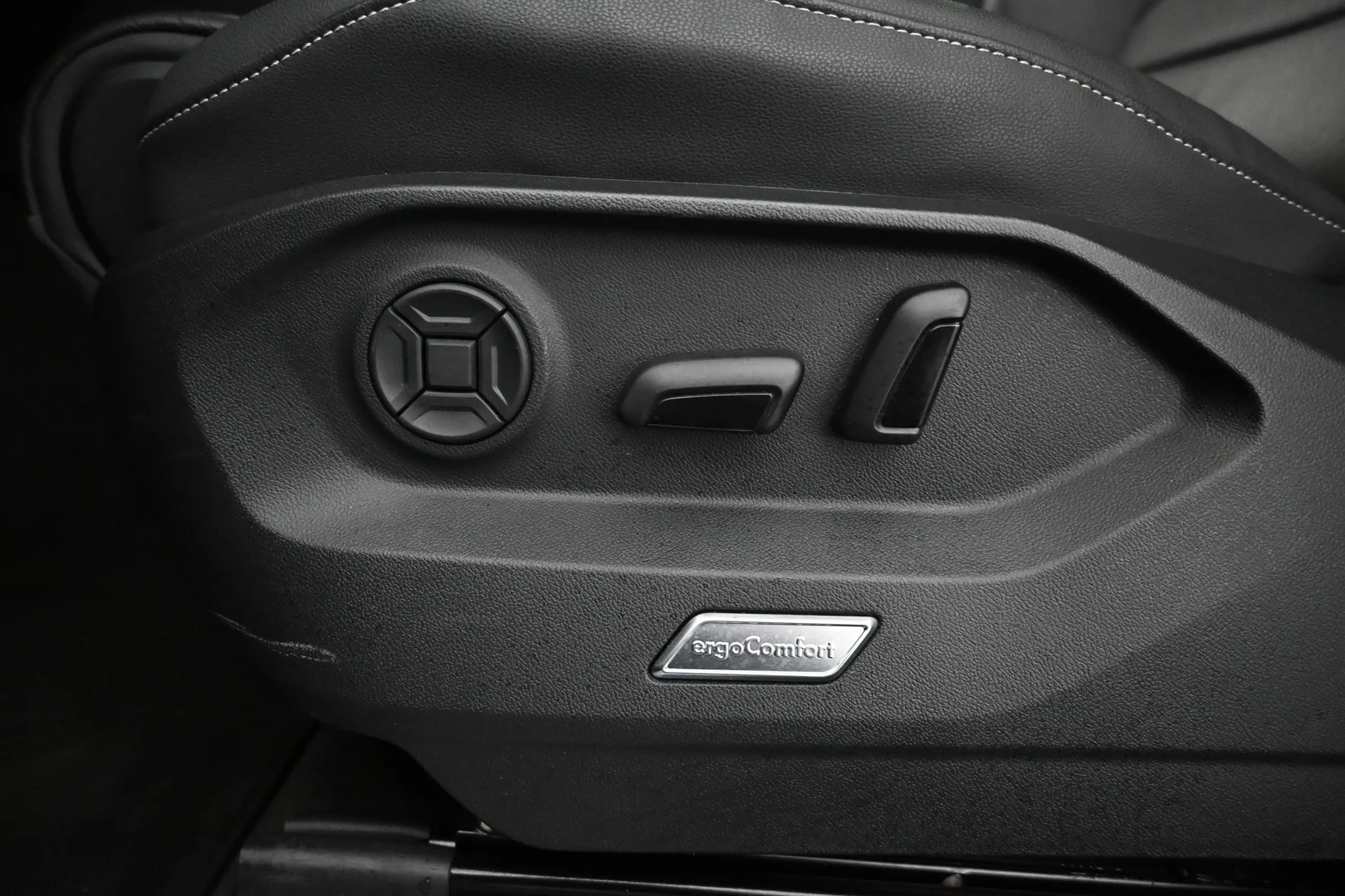 Car Image - xIbrs6Aqvi6sP9Q4q5UVr