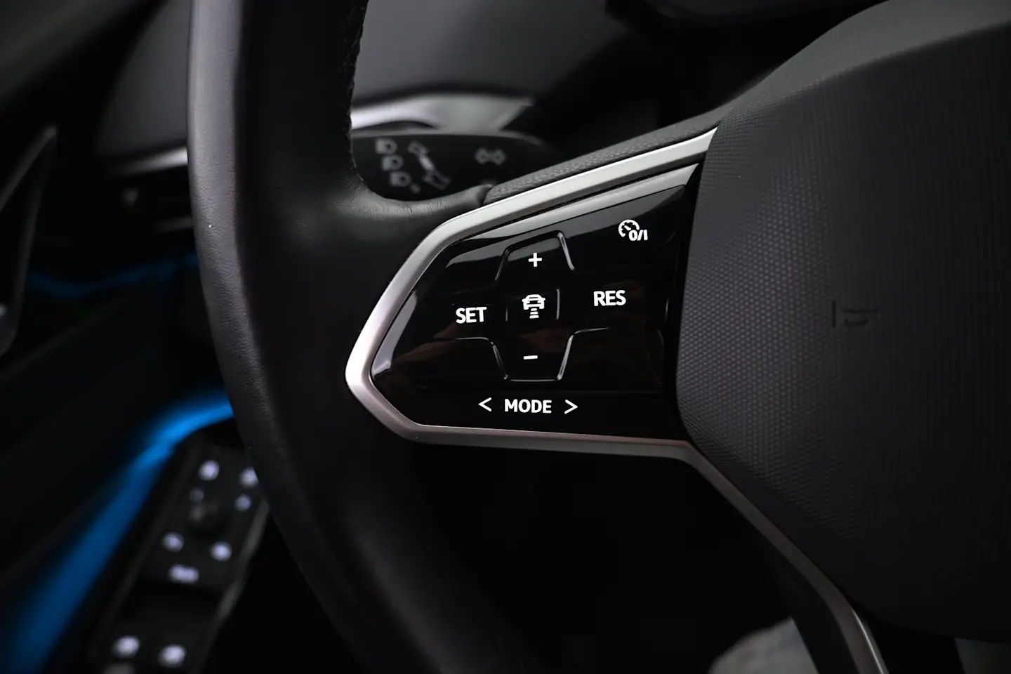 Car Image - 30y0a2HsrN4WIHlJV4KIVa