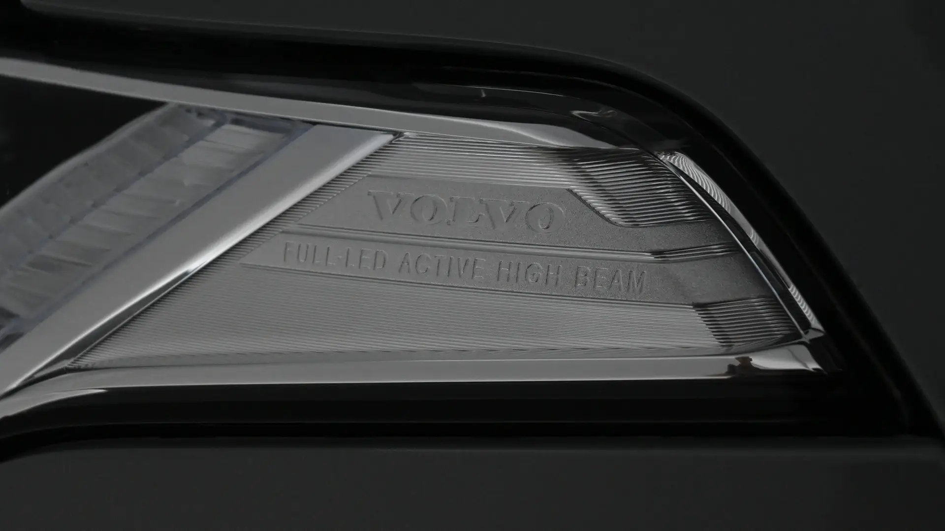 Car Image - 14obBX9CDBYcvL1pL2j0VC