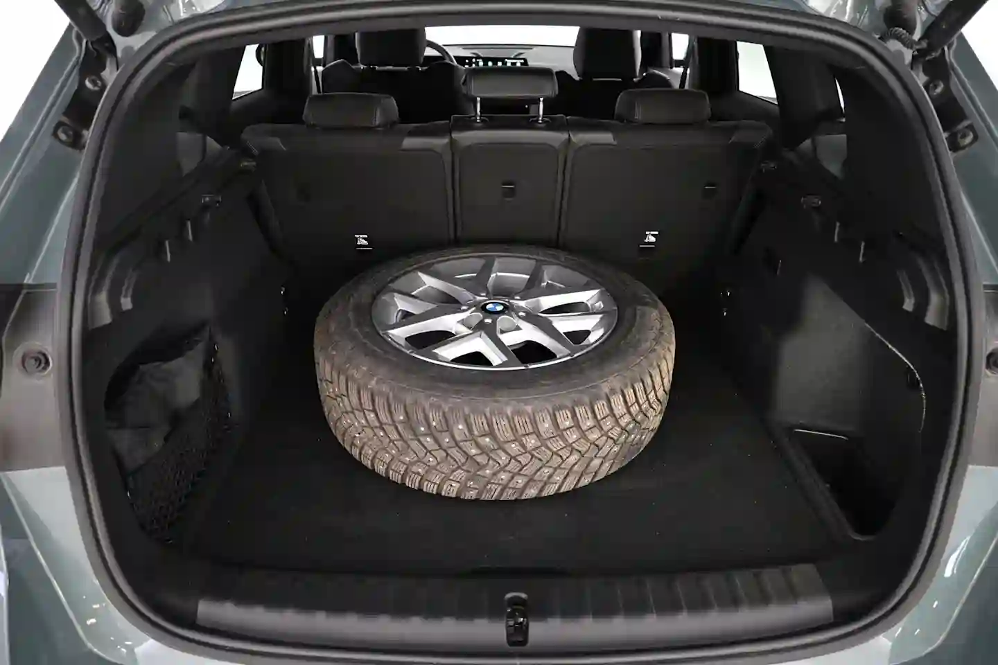 Car Image - 8UoyETj0ghXrX5uJyuiPC