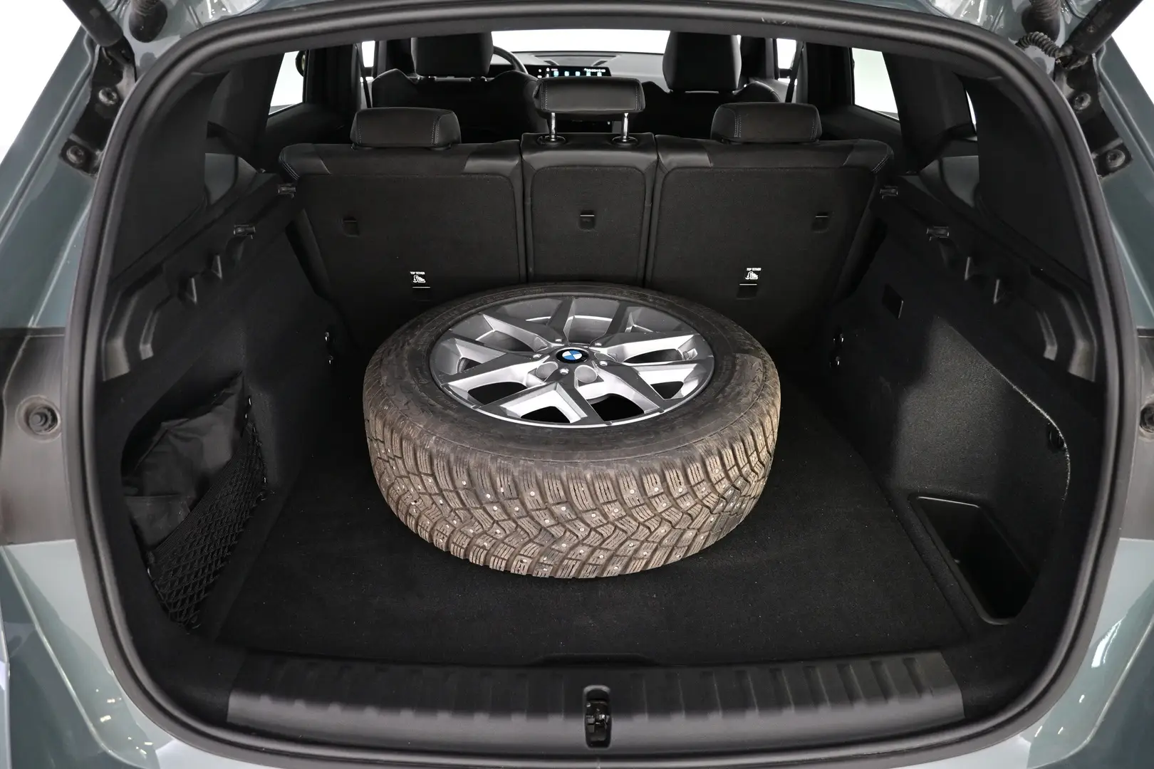 Car Image - 8UoyETj0ghXrX5uJyuiPC