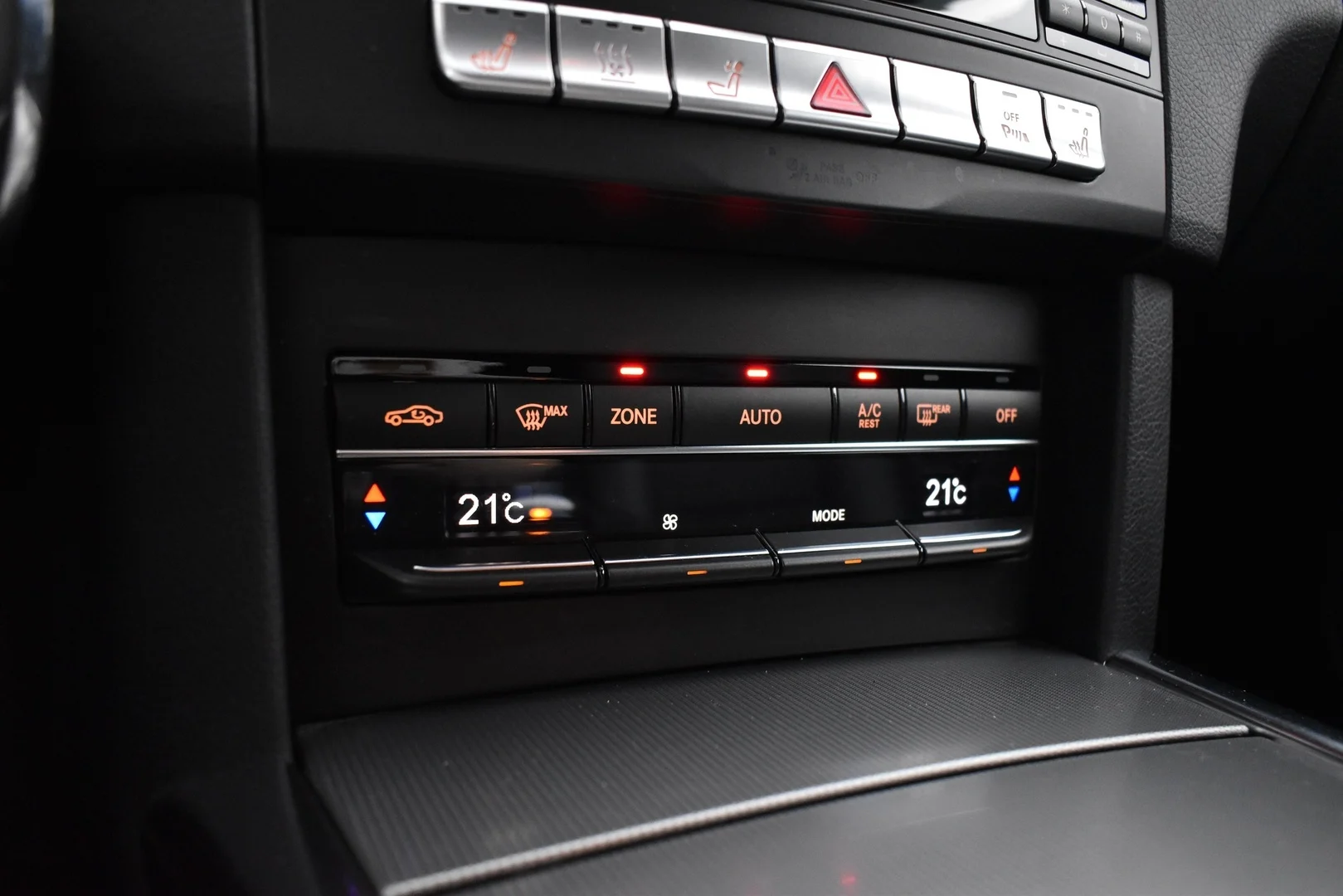 Car Image - 1fm9tUvYImH1j5zyKV6nGX
