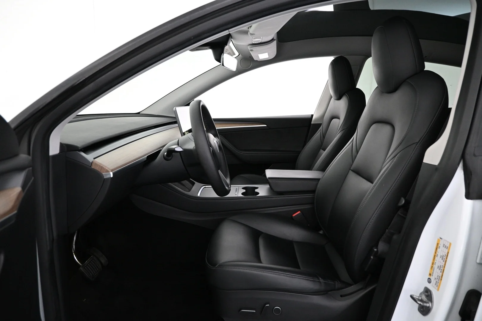 Car Image - 1L9LTzufGVtiS41ztpnYc1
