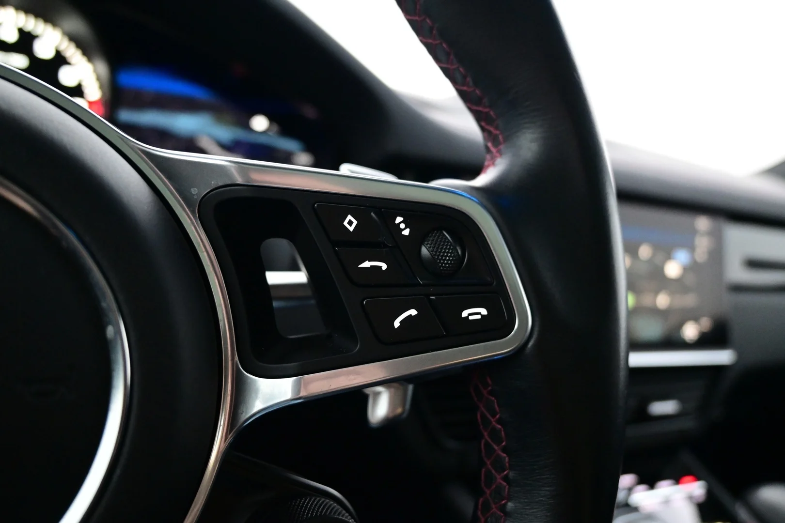 Car Image - 65XDk6rOCwhyFQ4TpO7w6B