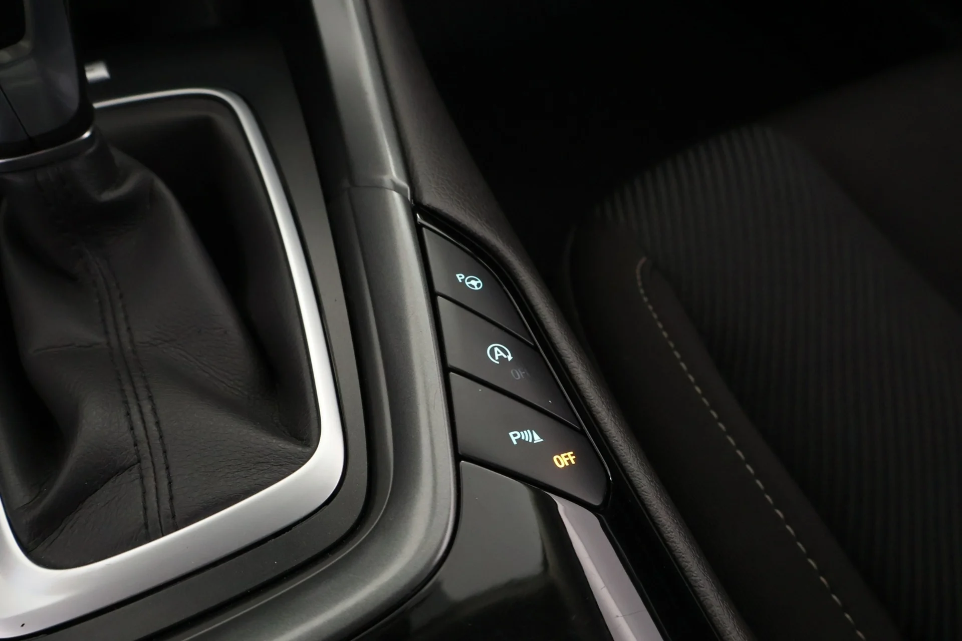 Car Image - C0pD4PJFpZUzNSGT8JbLX