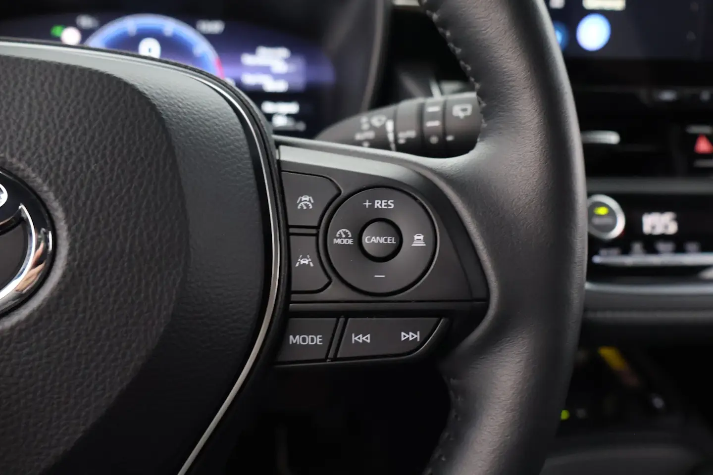 Car Image - 6lbD95LBQqbn6p4tJ4aR2x