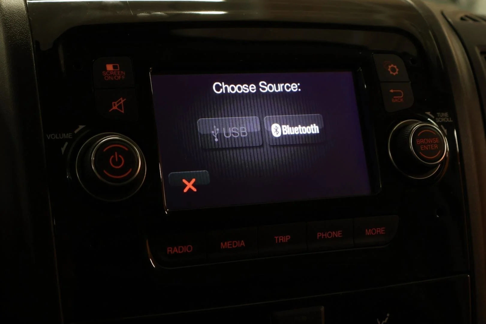 Car Image - 6Sc6dL8eUrI4AWghNKERyr