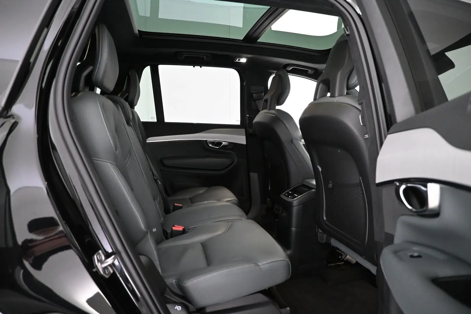 Car Image - 1QxwCYlWucRO8fRbMFIms9