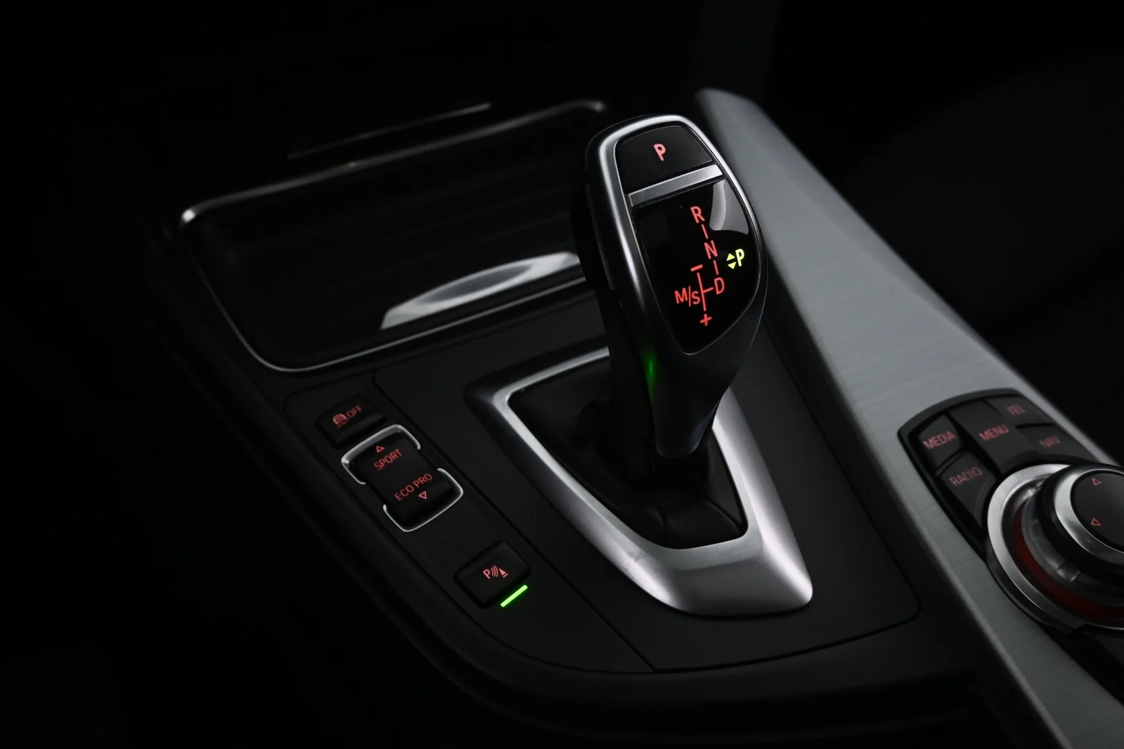 Car Image - 5bHkRXarqqA5UTEtT1ELV8