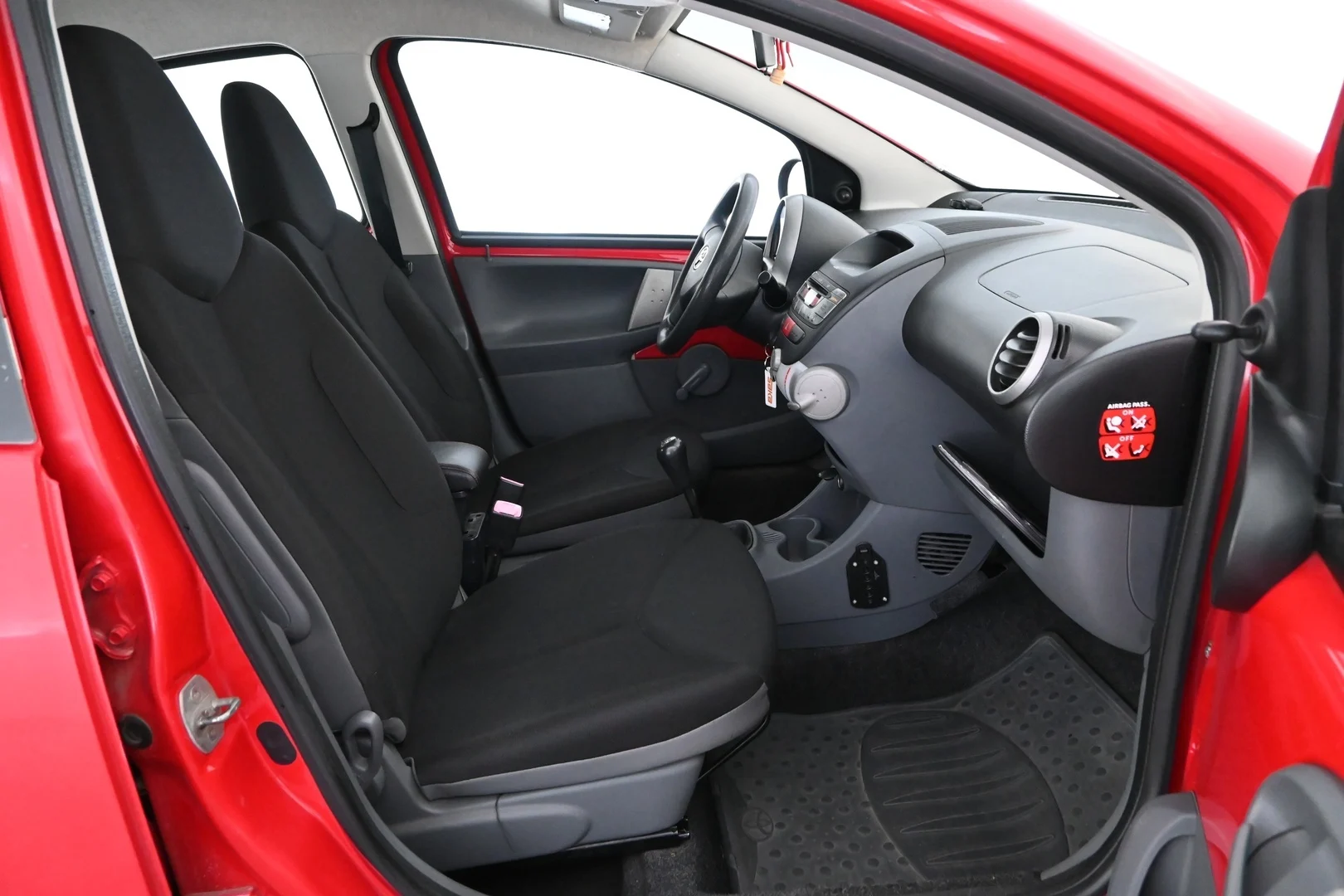 Car Image - AHtj1mJ7I5JkN7Qml4yer