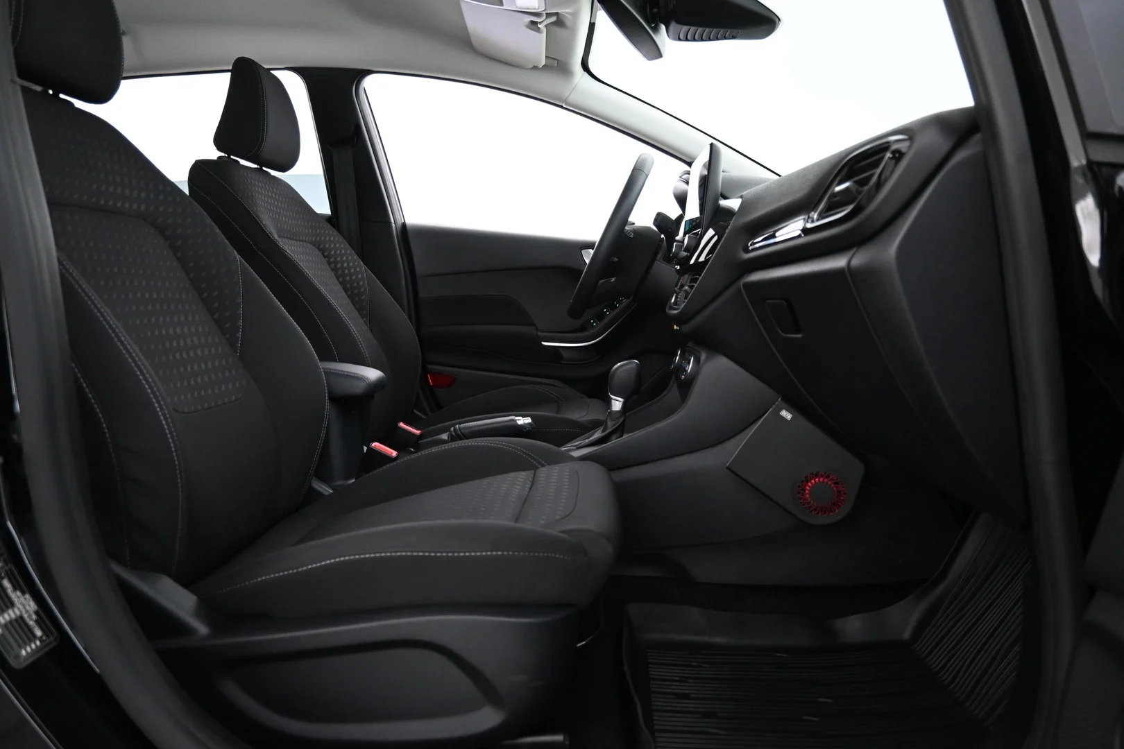 Car Image - 6FwuREjGkMZrLiY516B9pC