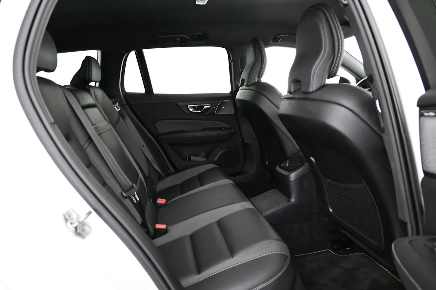 Car Image - 2Khy3EaHqWFEmt9myHVW2b