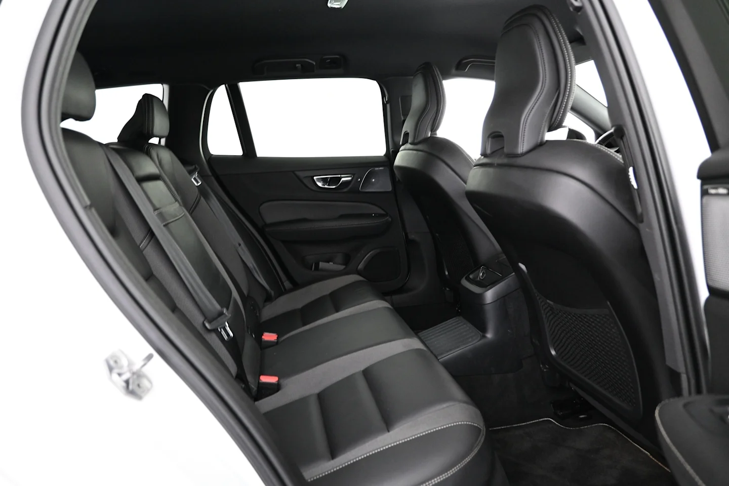 Car Image - 2Khy3EaHqWFEmt9myHVW2b