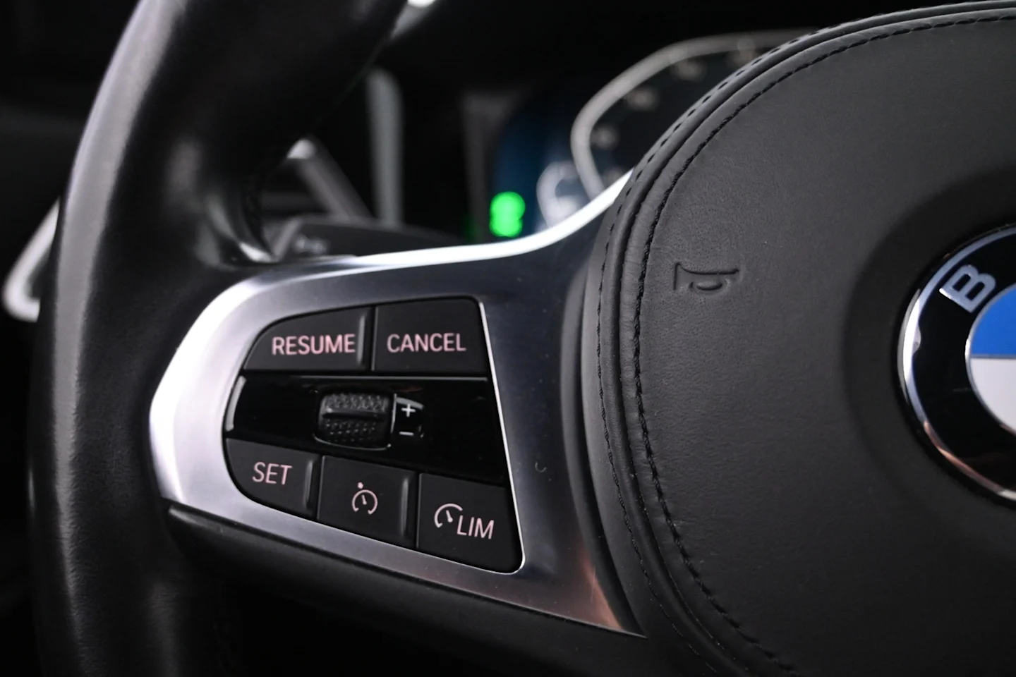 Car Image - ttO12BjdY9JEmiEHLniVh
