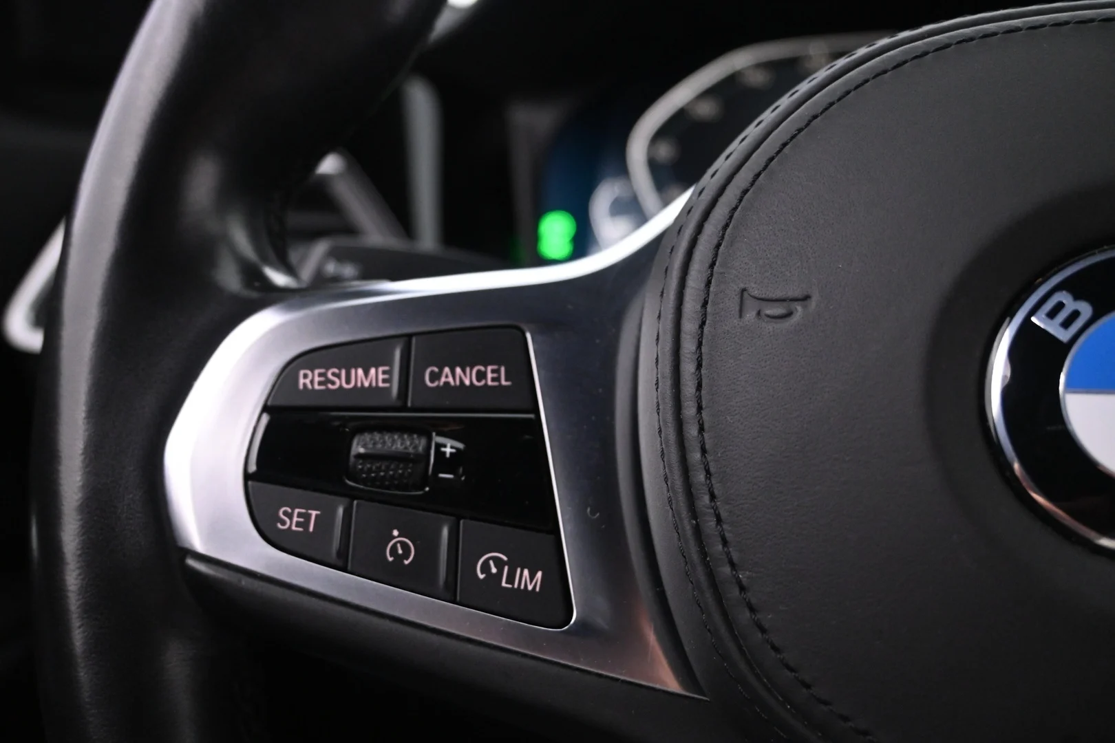 Car Image - ttO12BjdY9JEmiEHLniVh