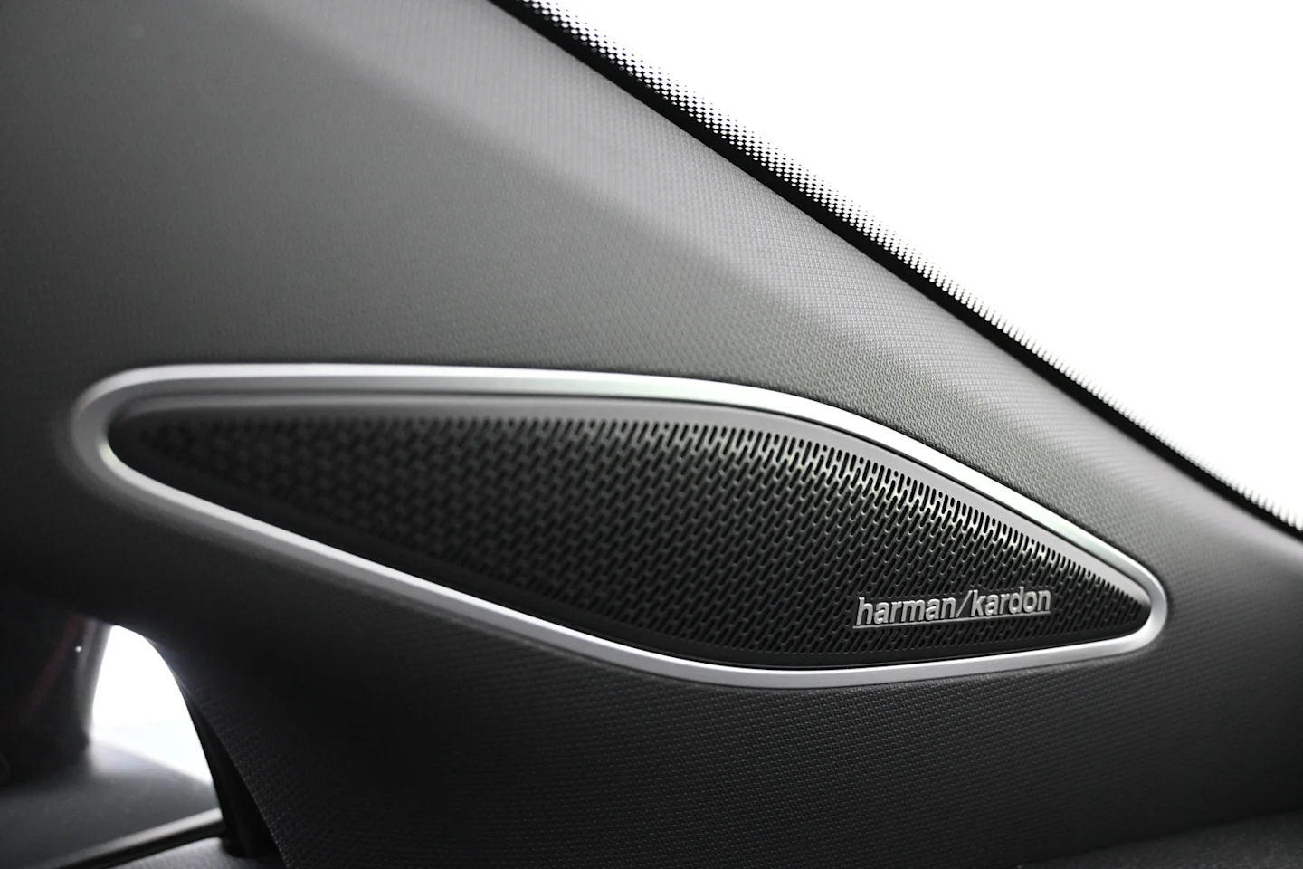Car Image - 4yYGqEBwZl164CDc6fuS53