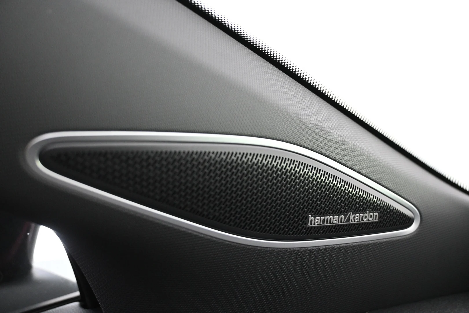 Car Image - 4yYGqEBwZl164CDc6fuS53