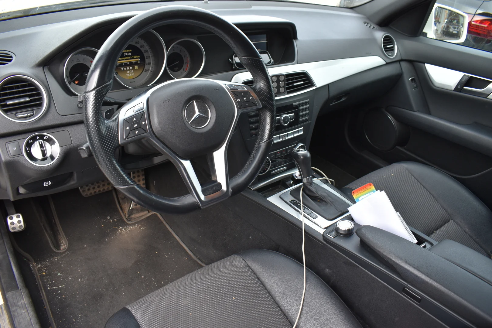 Car Image - 4YP1gz5QBRbk7joZT4xSlS