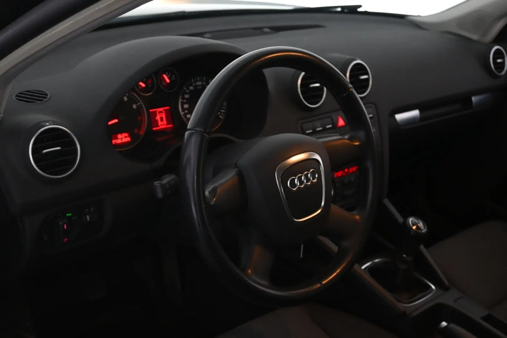 Car Image - 1eOZrcYK7CltalaYi1TF6K
