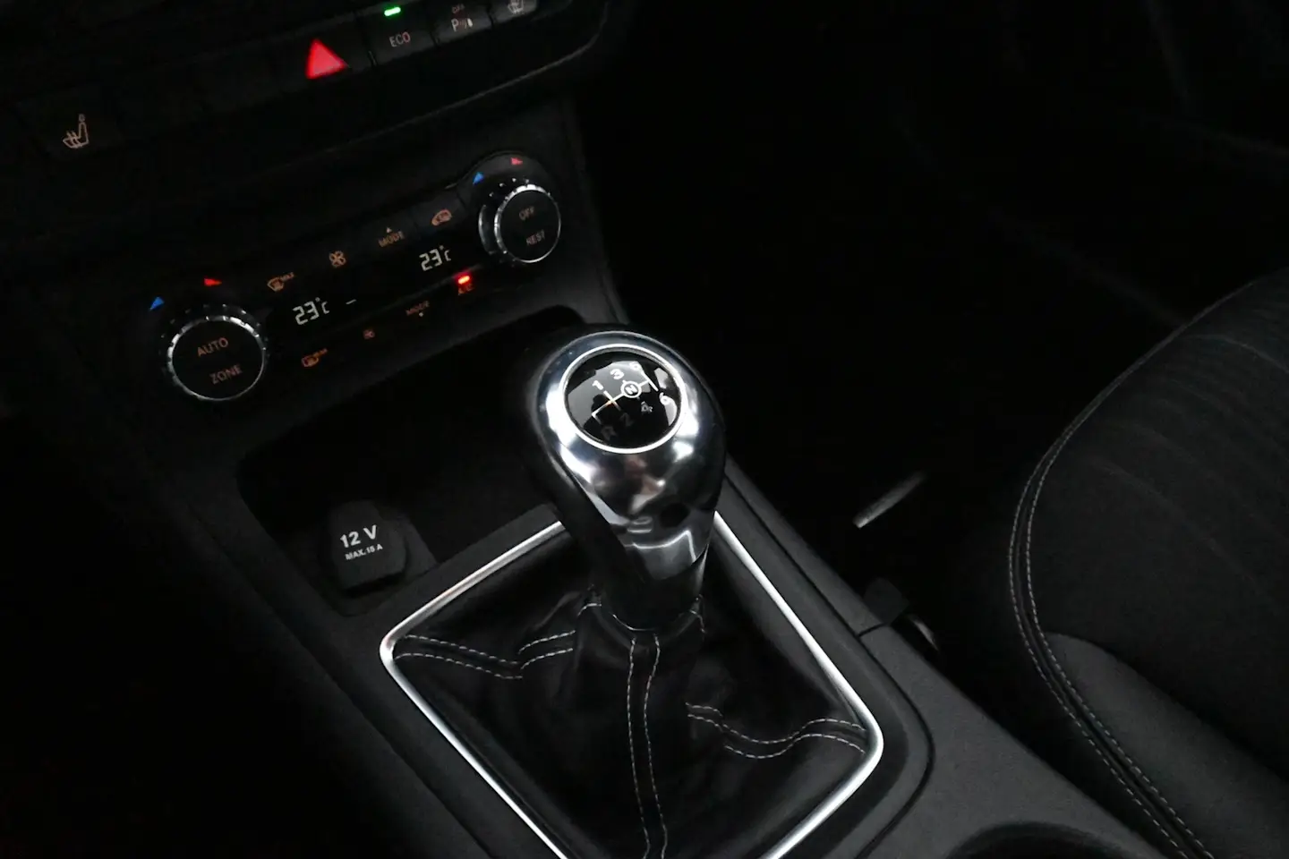 Car Image - 101yZpf2KpEGh7uISWLT2I