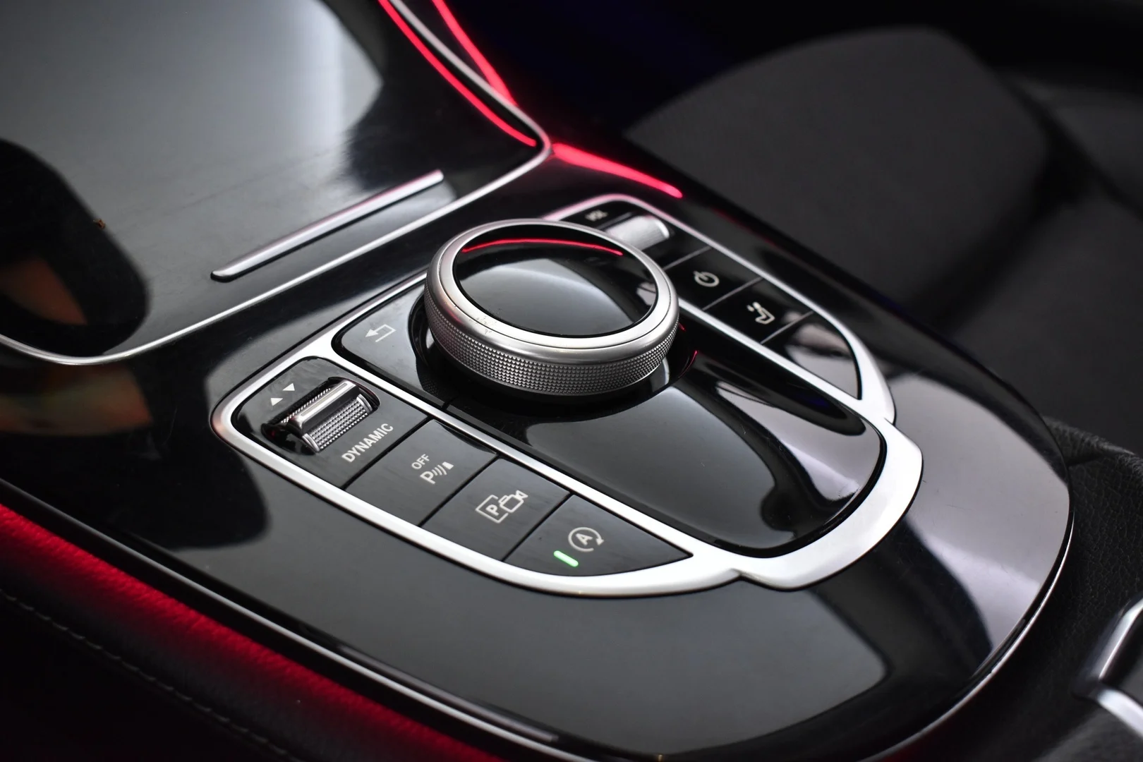 Car Image - 3pQMCvzhmnQKWbDeKbeoNL