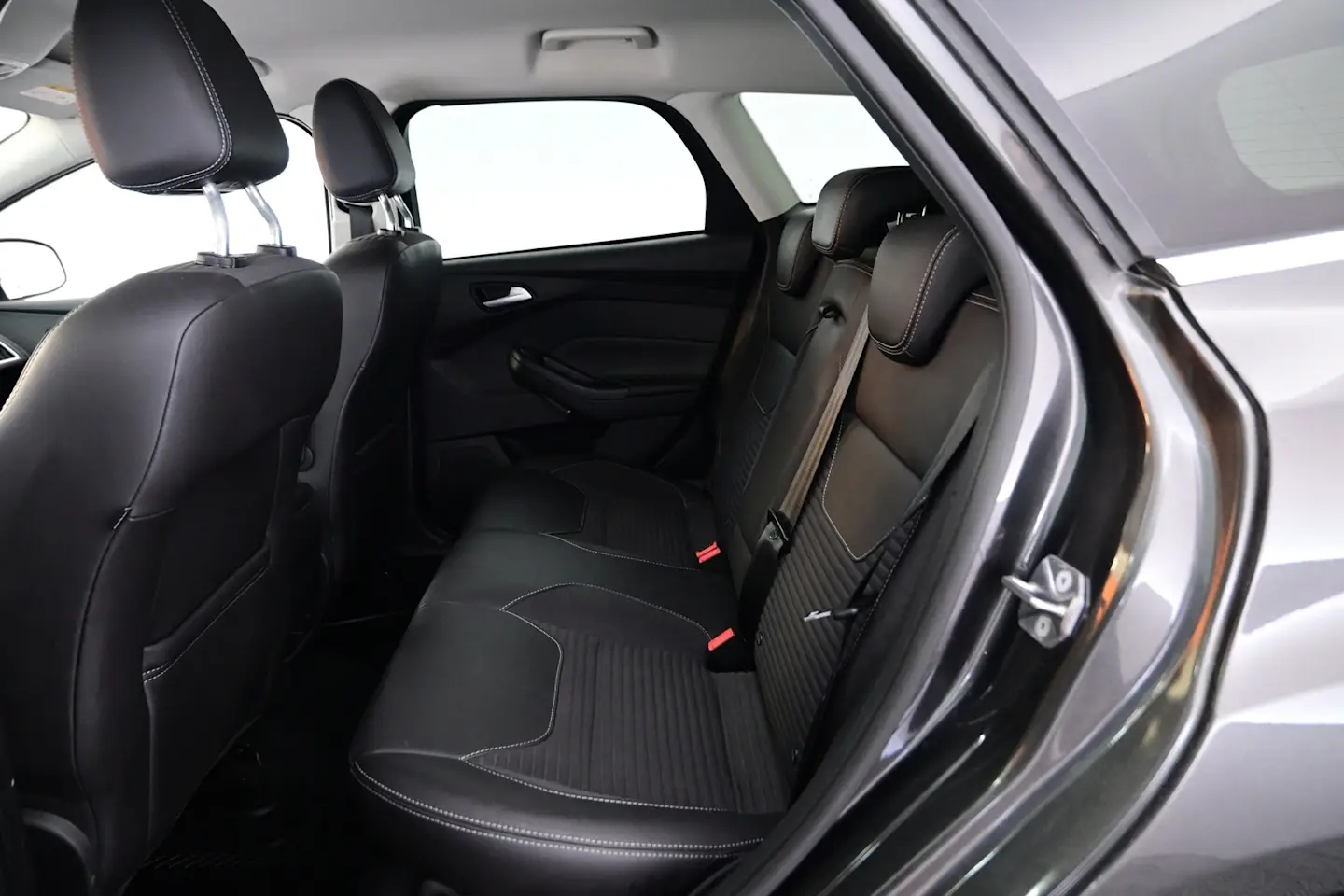 Car Image - 2ZD2vJ6o8XpgMciGWJkcWL