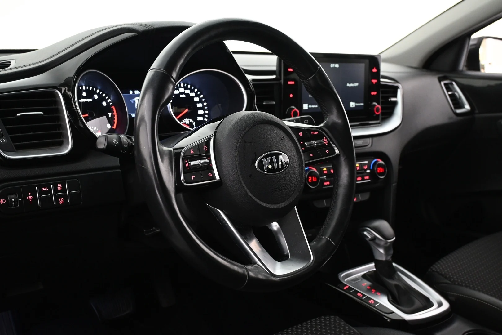 Car Image - 3KH5LOKrRfV4wihZgL7OrE
