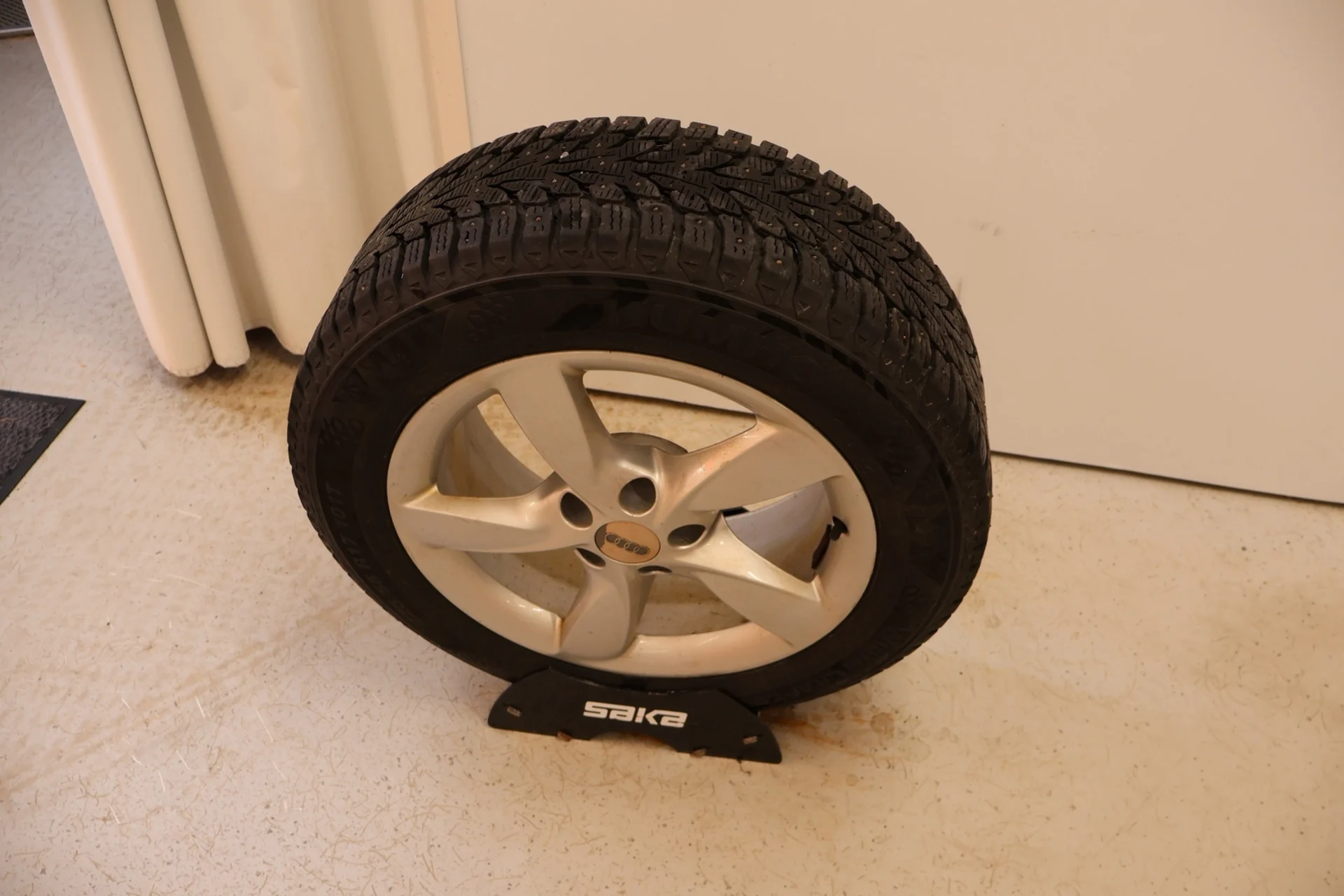 Car Image - 2v7q50pdv4KdLbf2IxBO8Z