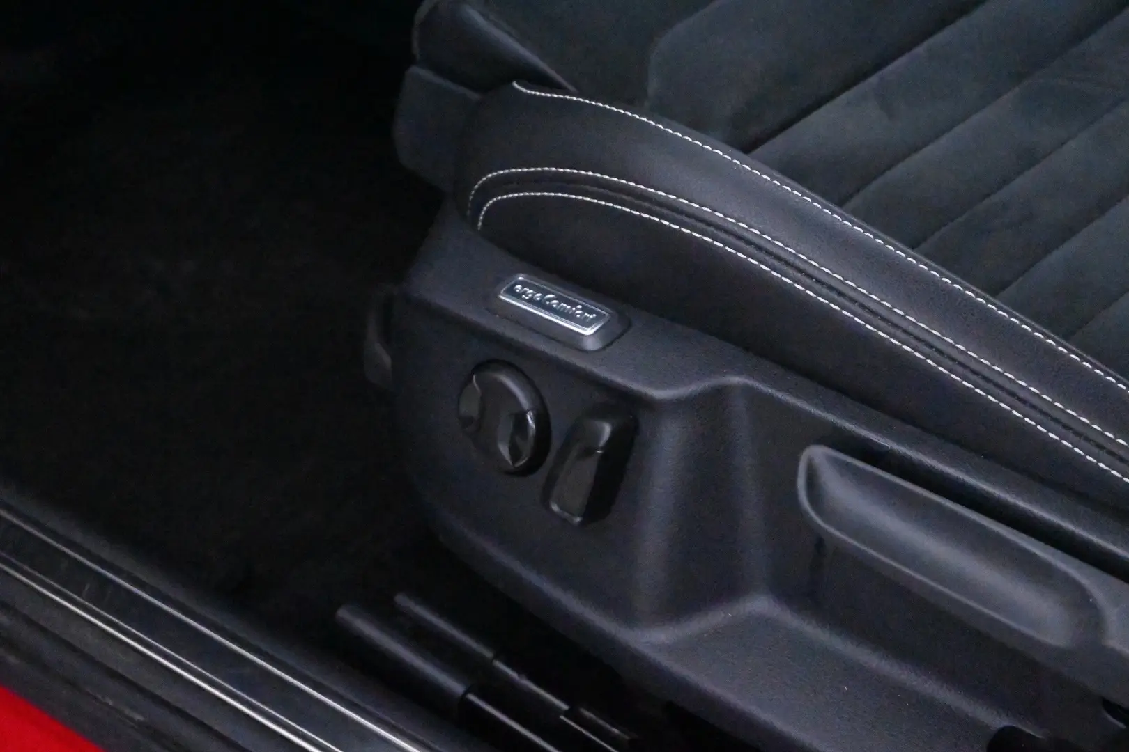 Car Image - 4hFCgmGpJ2AMhU88ymQ69w