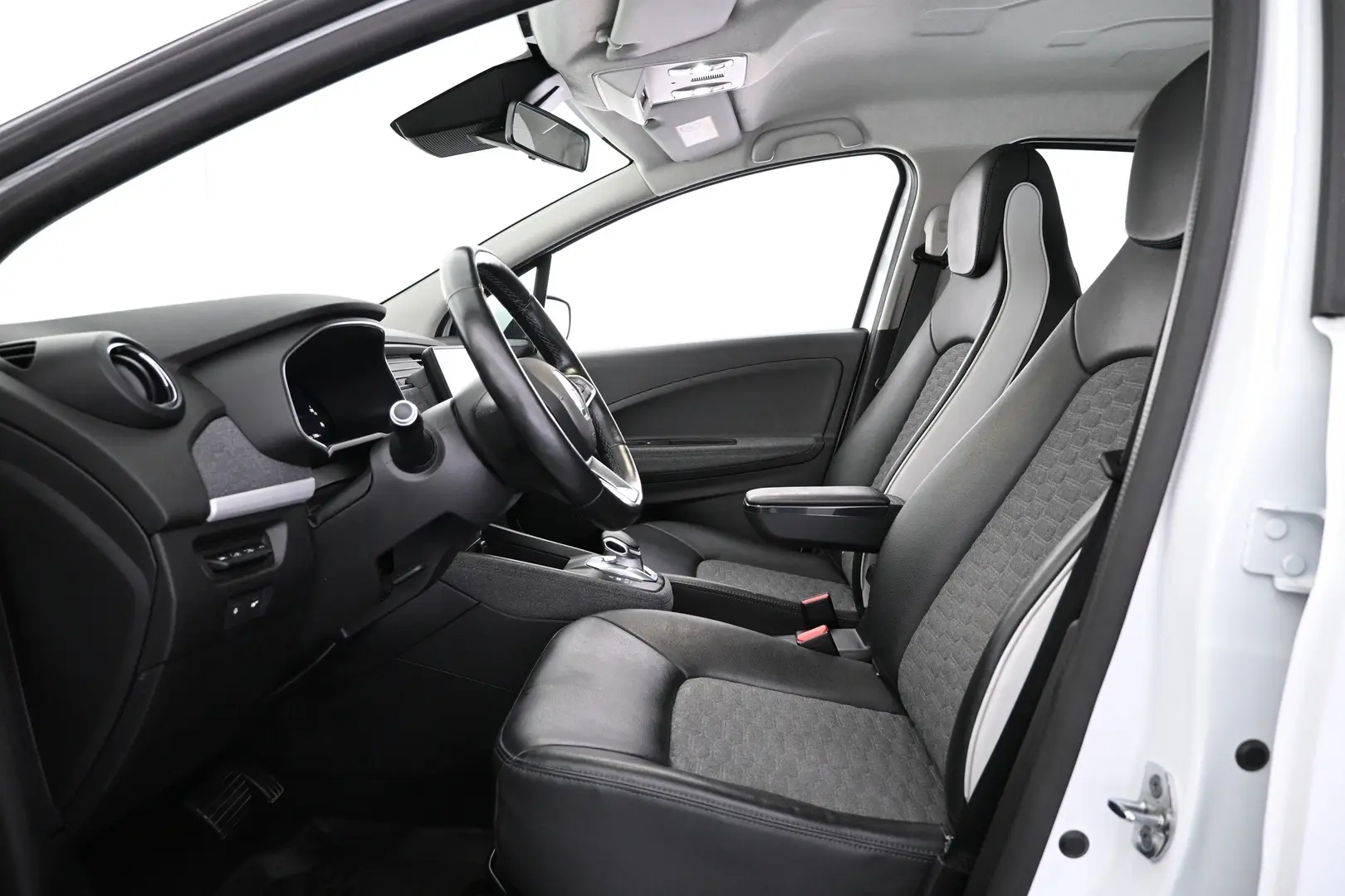 Car Image - 2BC78yHWhyXVpsWqjdq7Sz