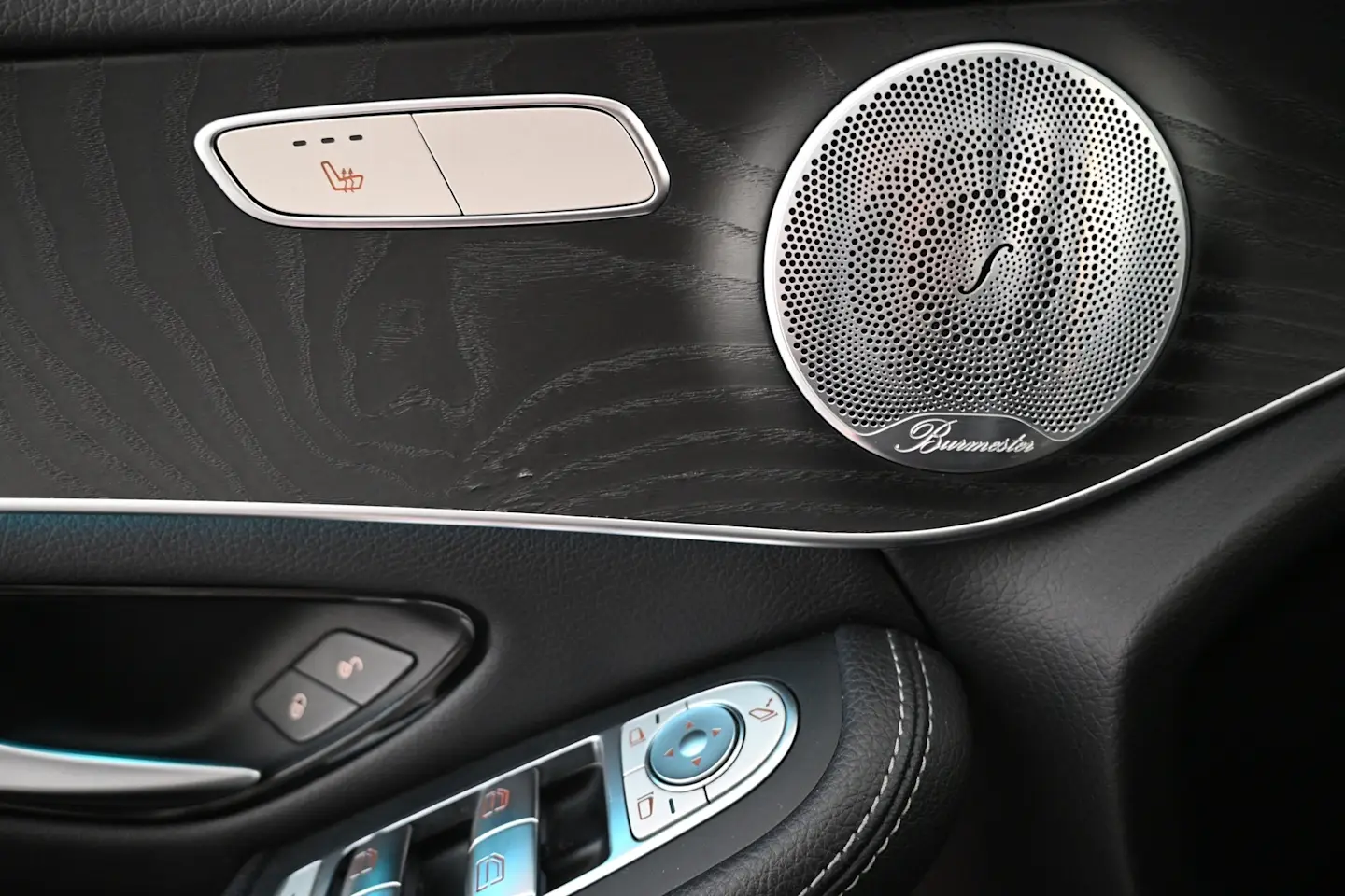 Car Image - 3FUEmJx42efdkaoLcJf4E6