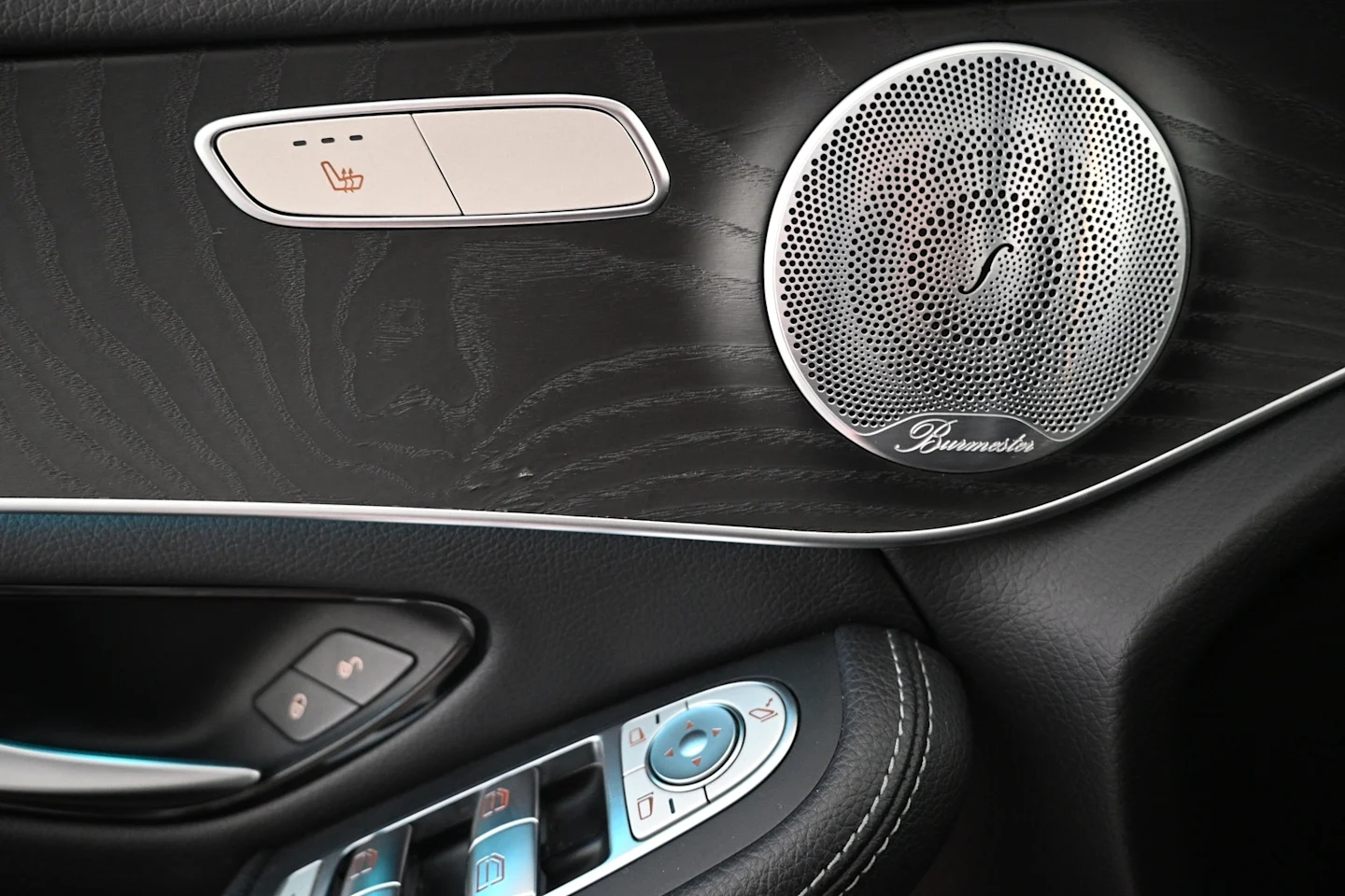 Car Image - 3FUEmJx42efdkaoLcJf4E6