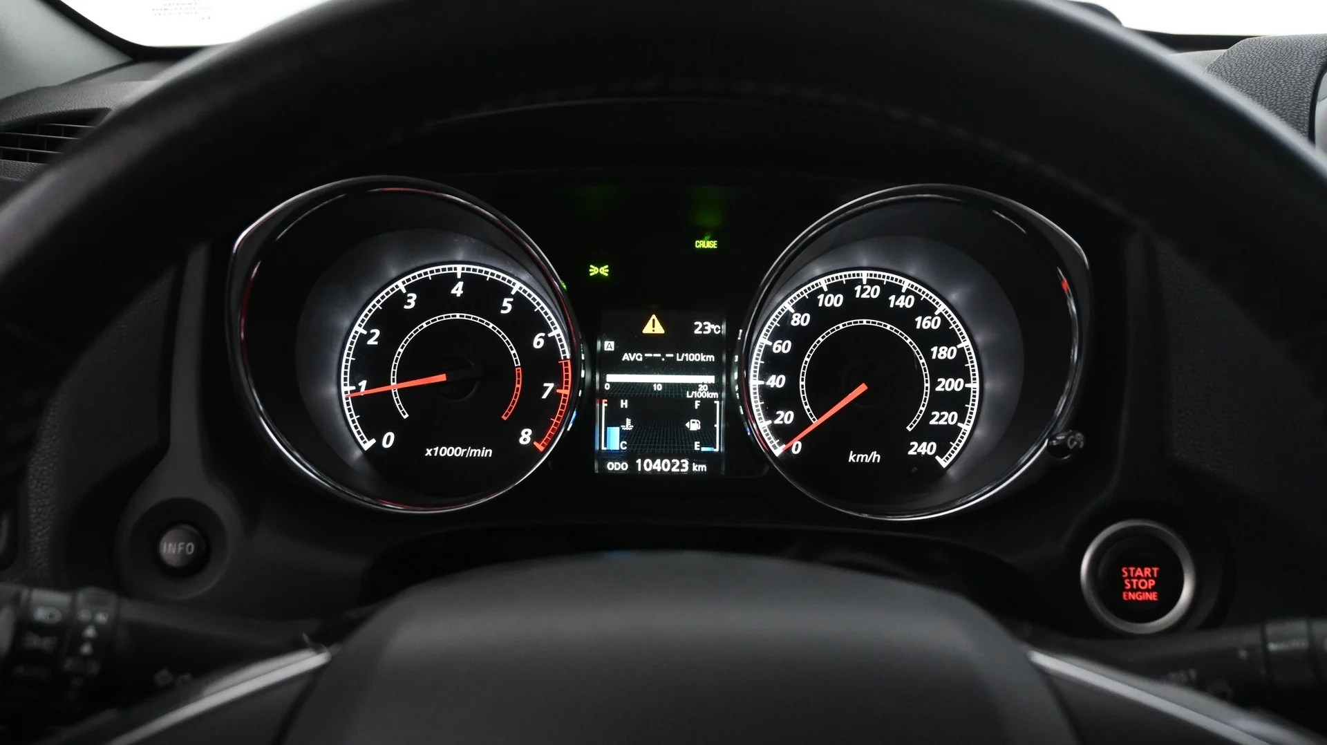 Car Image - 5YEMU0e9jd5psxnrfriFVr