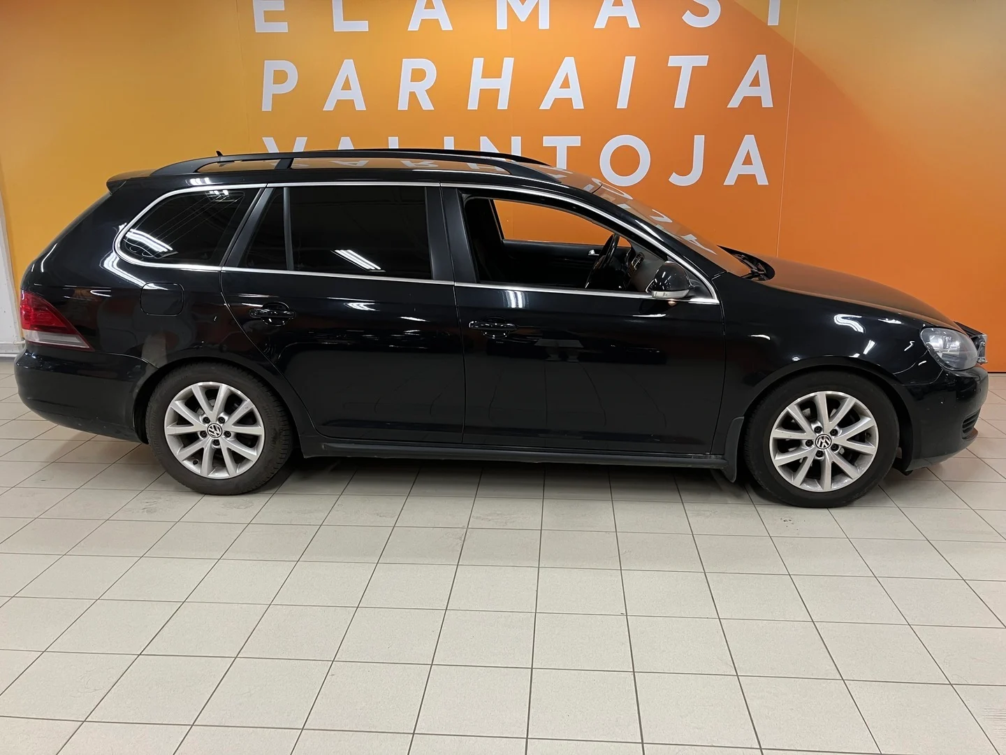 Car Image - 2HZ84kurM5RzwLF4YXOrOL
