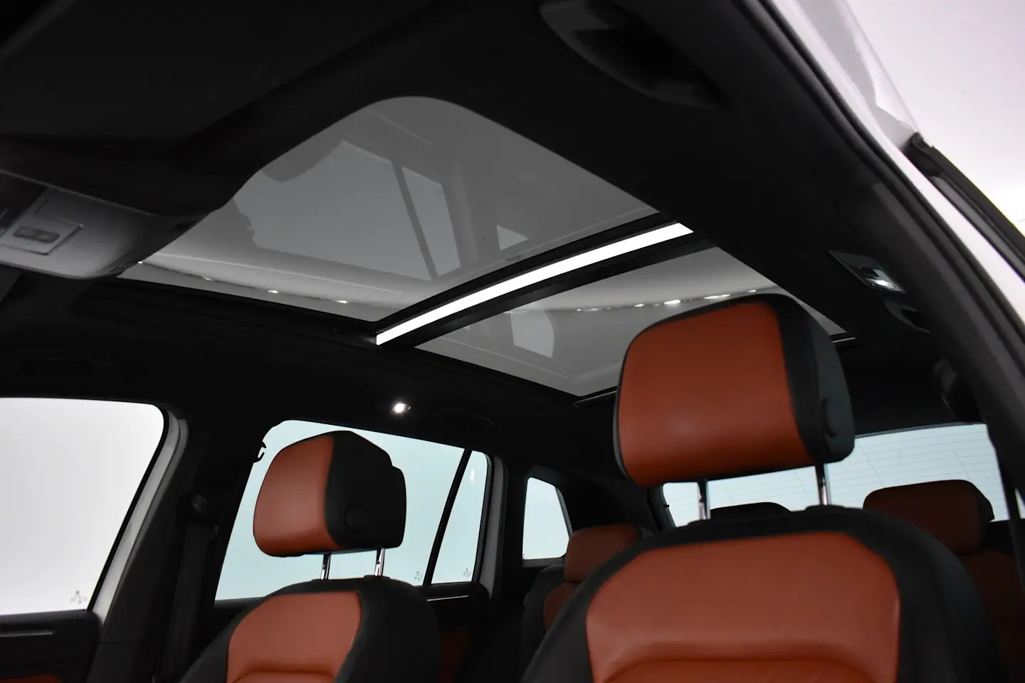 Car Image - 2Tv59PoFVWTT0YbgqEqLl2